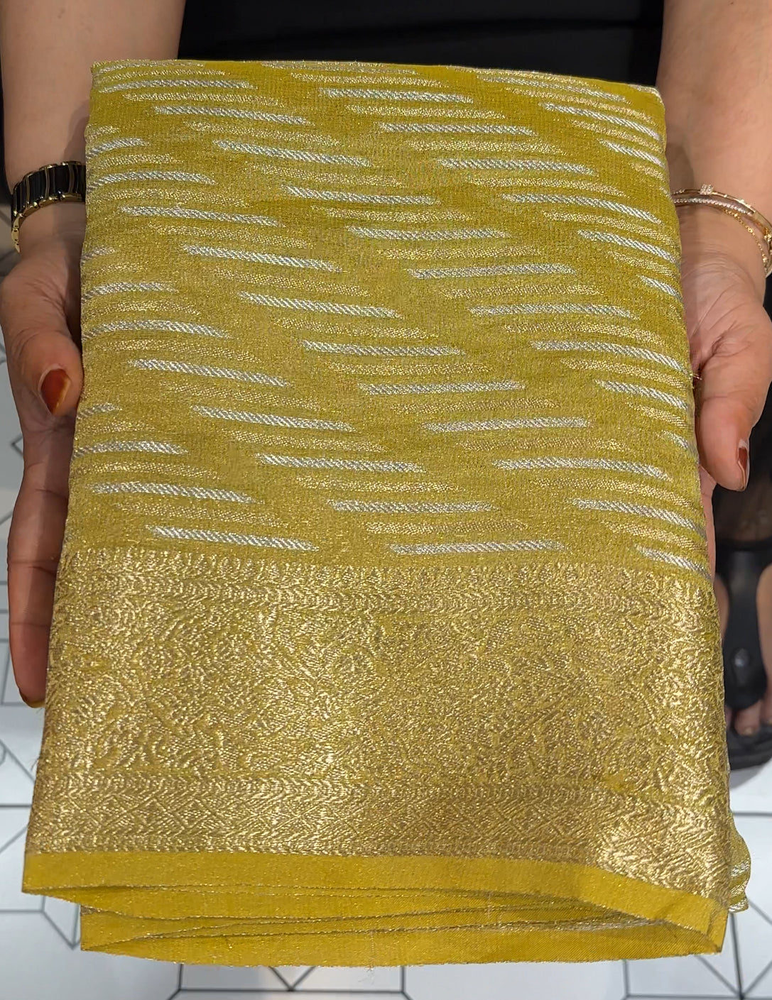 CRUSHED BANARASI SAREES - IHA 24003