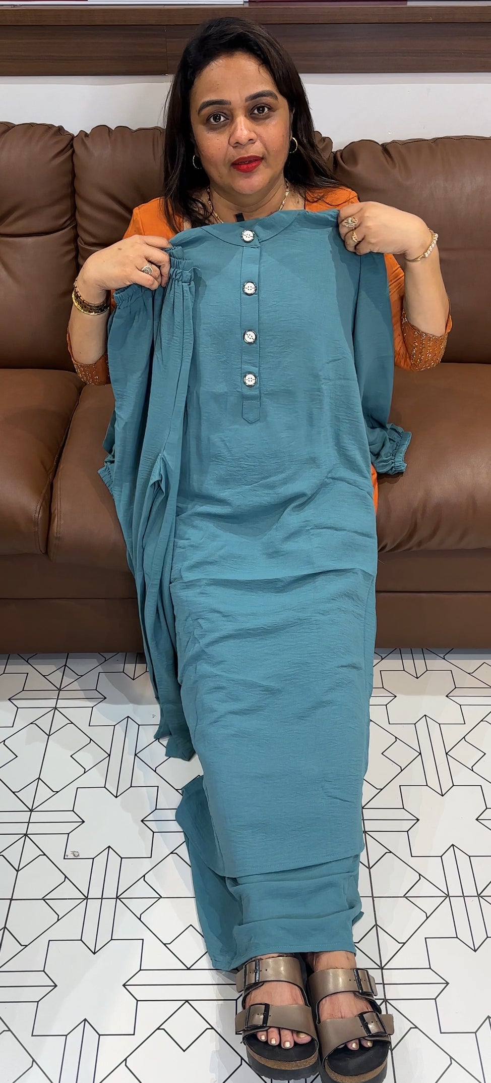 LONG TOP AND BOTTOM - IHA 23585