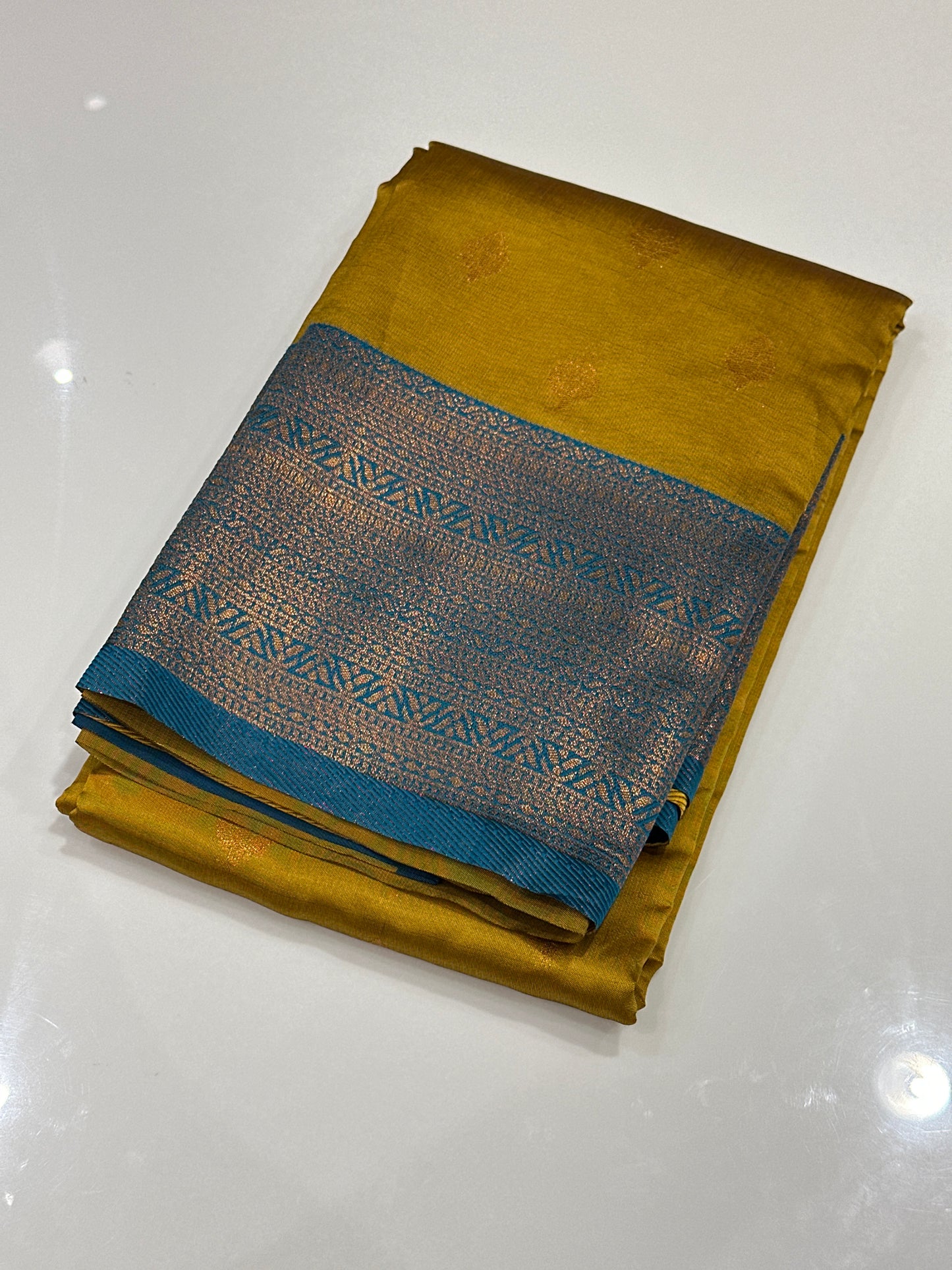 OFFER SALES SAREES - IHA 27211