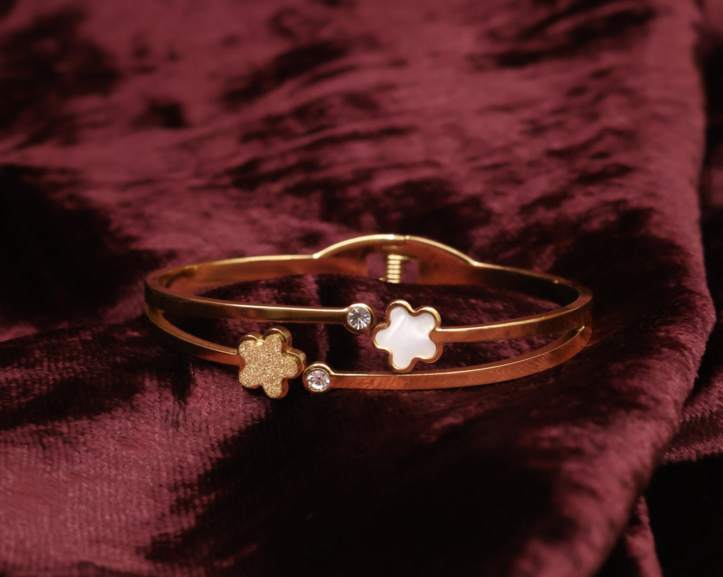 CLIP BANGLES - IHA 24223