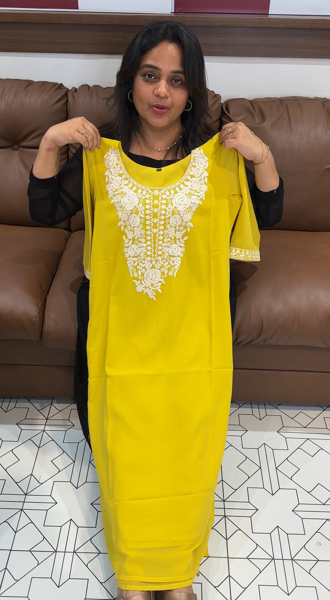 LUCKNOWI CHIKANKARI TOPS - IHA 26201