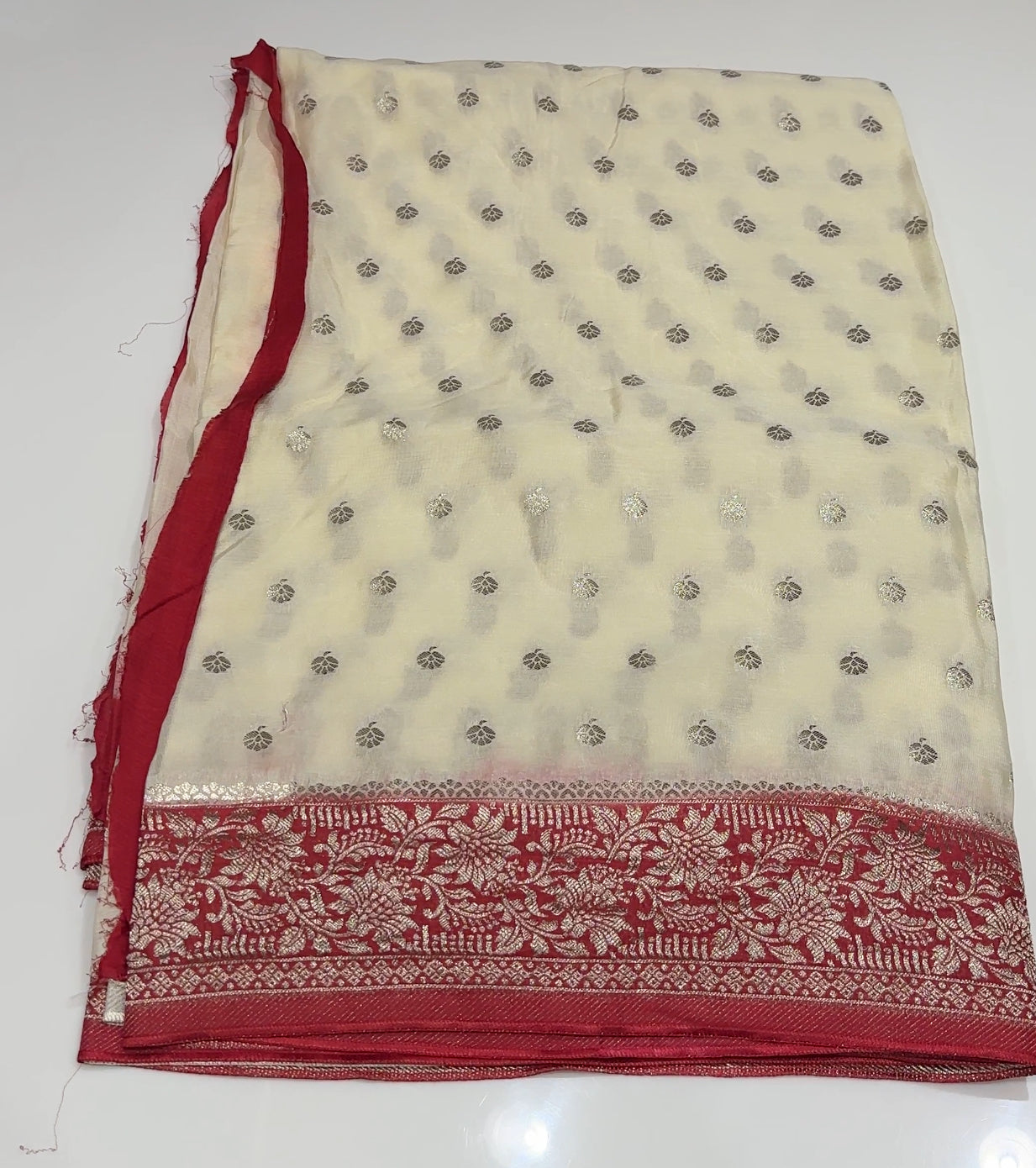 PLATINUM CHIFFON SAREES - IHA 22207