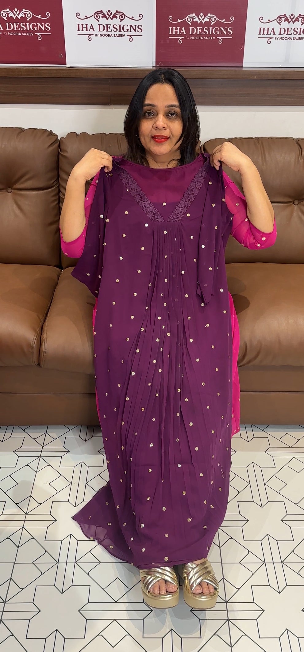 IHA'S IN-HOUSE DESIGNER ALINE TOPS - IHA 22056