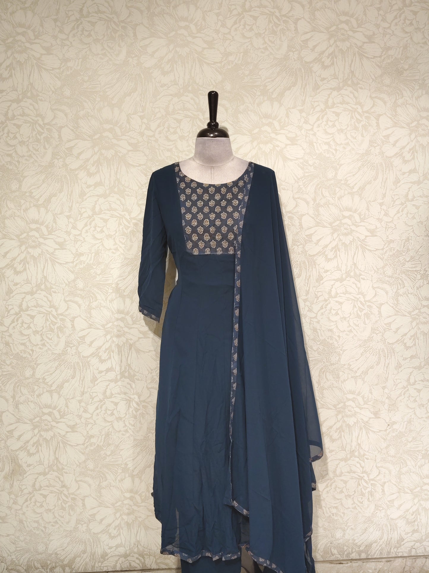 OFFER SALES TOP AND BOTTOM - IHA 27524
