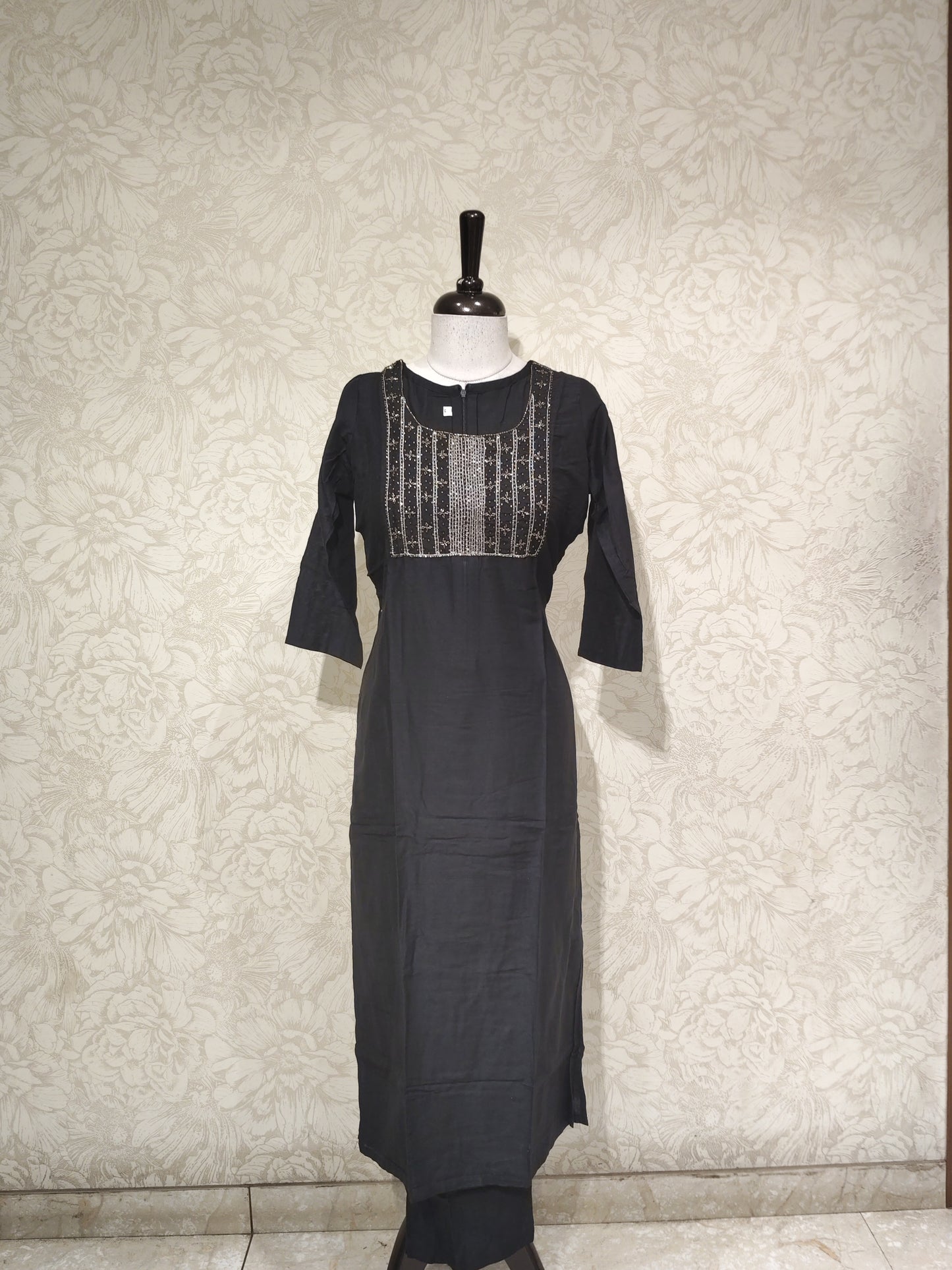 OFFER SALES TOP AND BOTTOM - IHA 27524