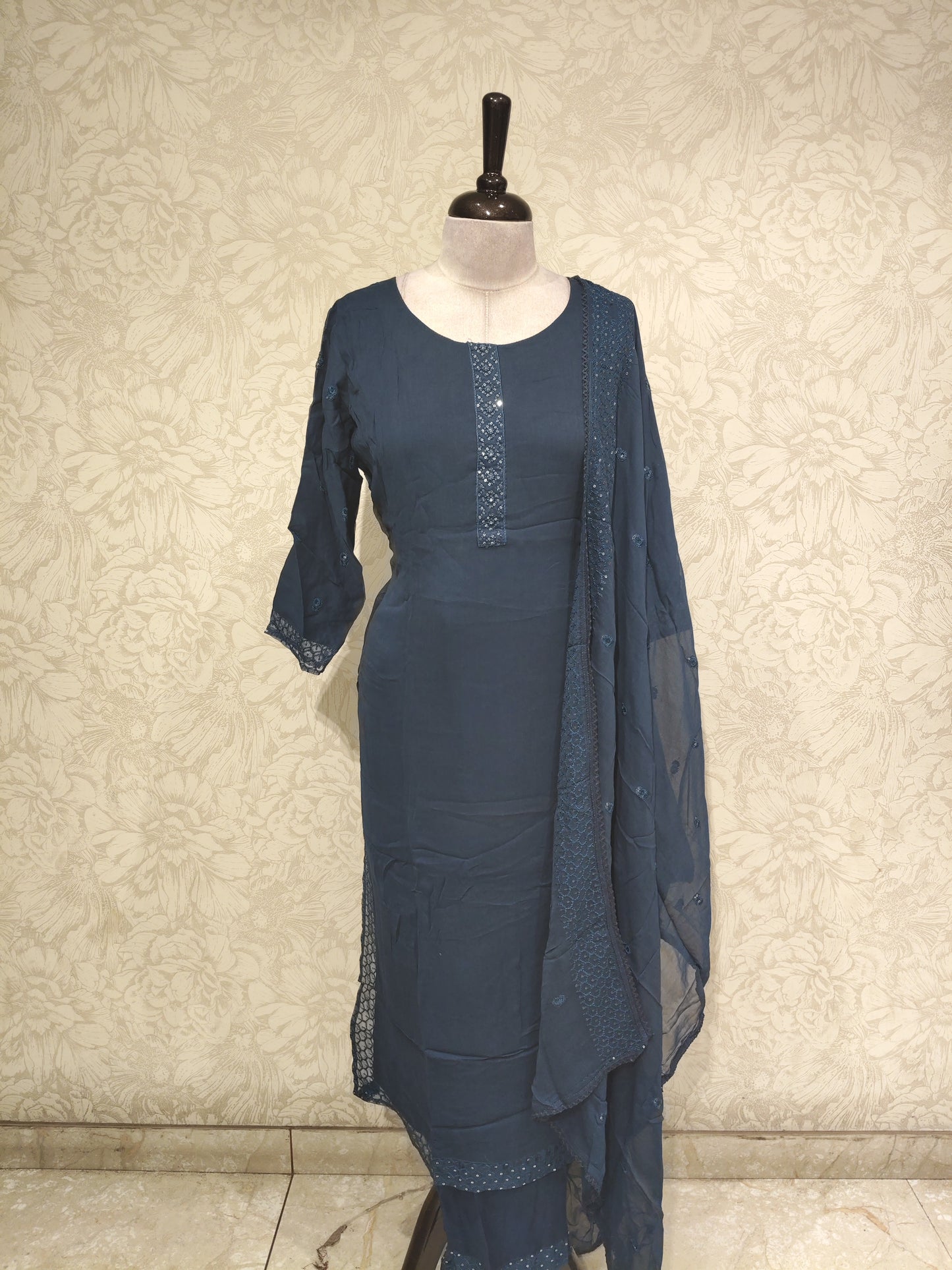 OFFER SALES TOP AND BOTTOM - IHA 27533