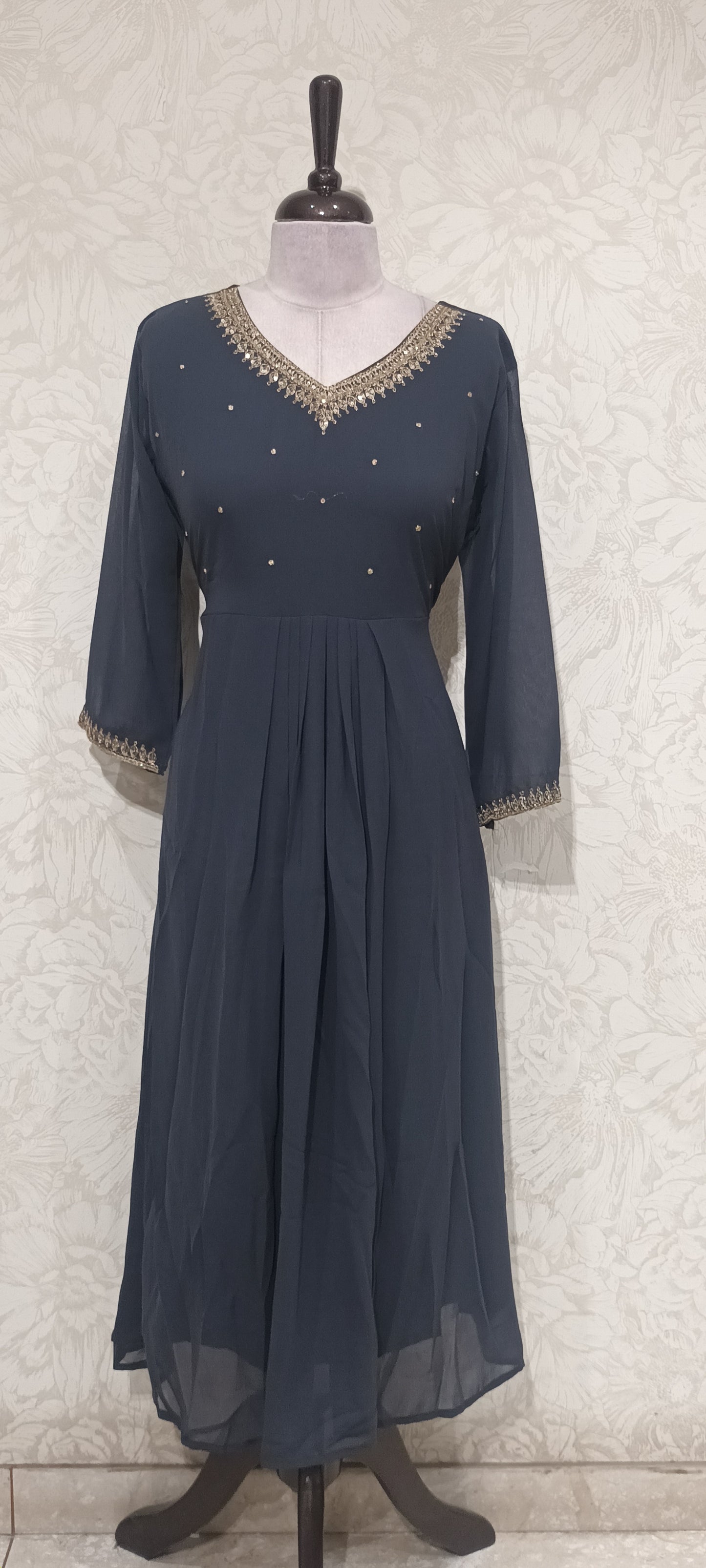OFFER SALES TOPS COLLECTIONS - IHA 27085