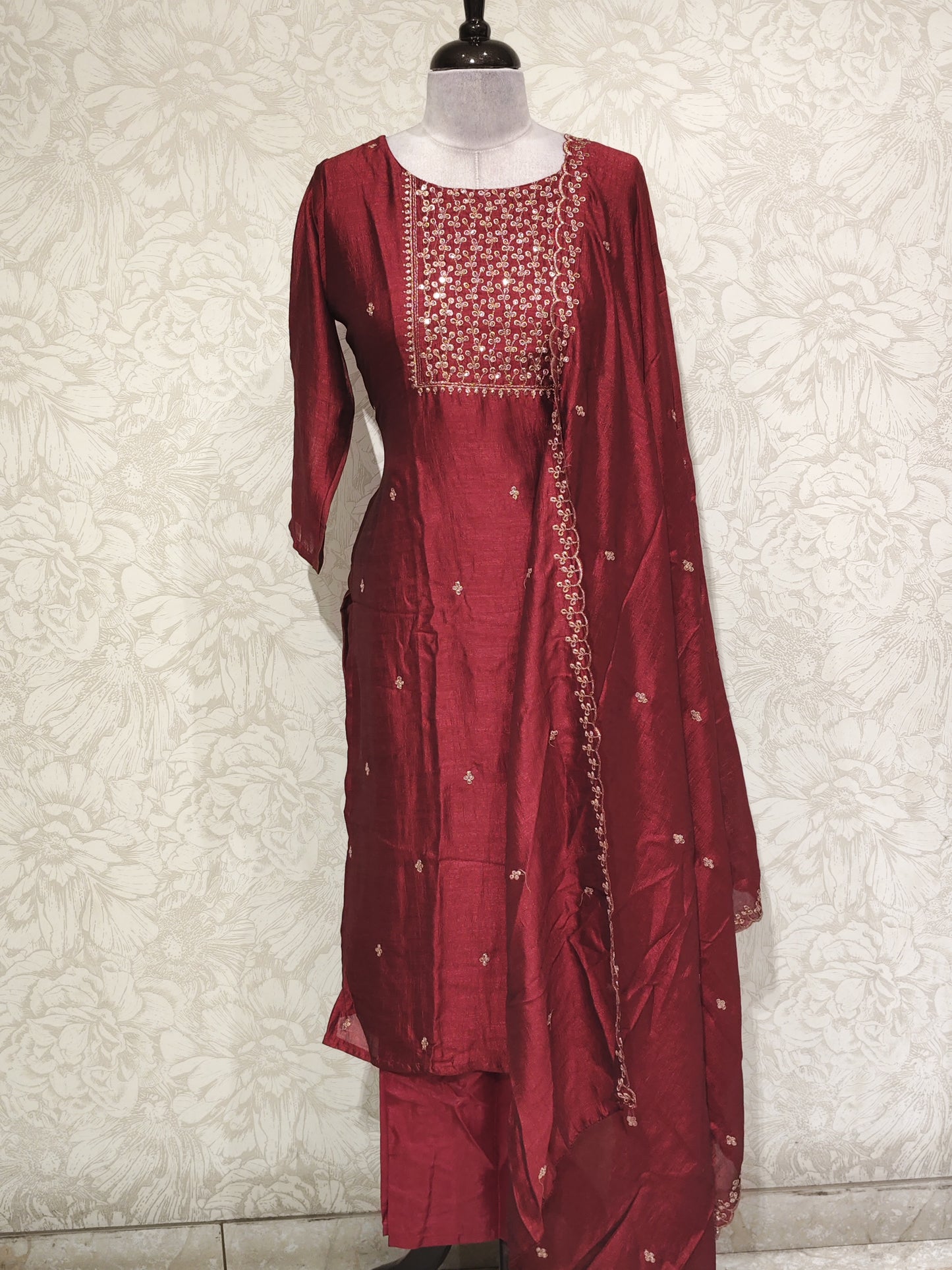 OFFER SALES TOP AND BOTTOM COLLECTIONS - IHA 27223