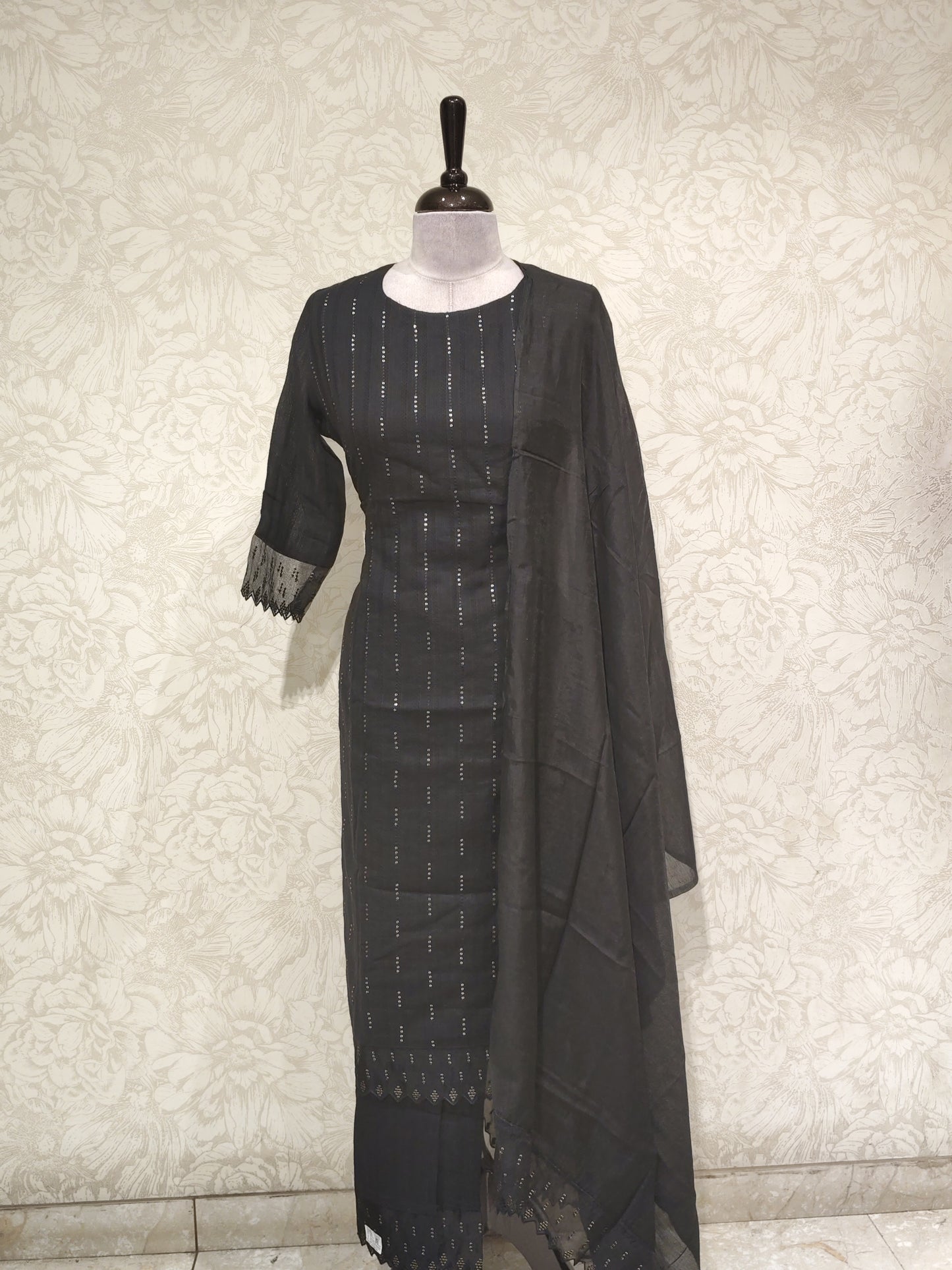 OFFER SALES TOP AND BOTTOM COLLECTIONS - IHA 27223