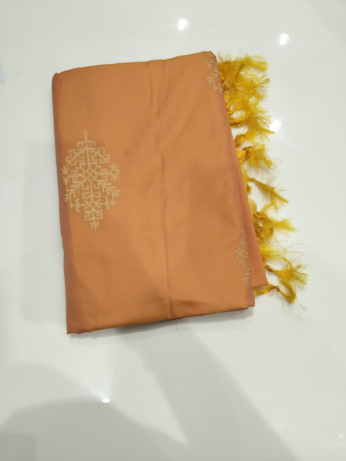 OFFER SALES SAREES - IHA 27342
