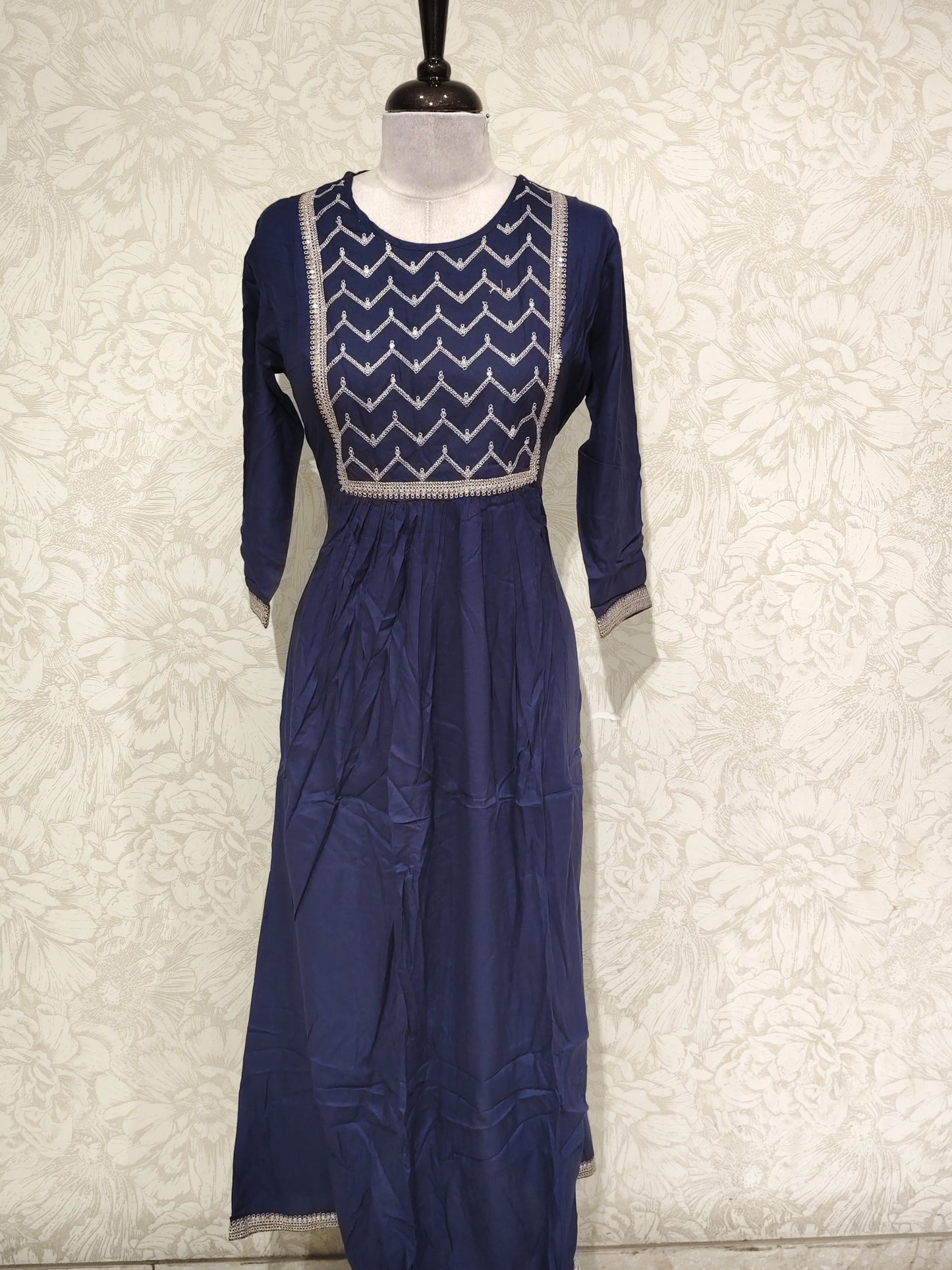 OFFER SALES TOPS COLLECTIONS - IHA 27103