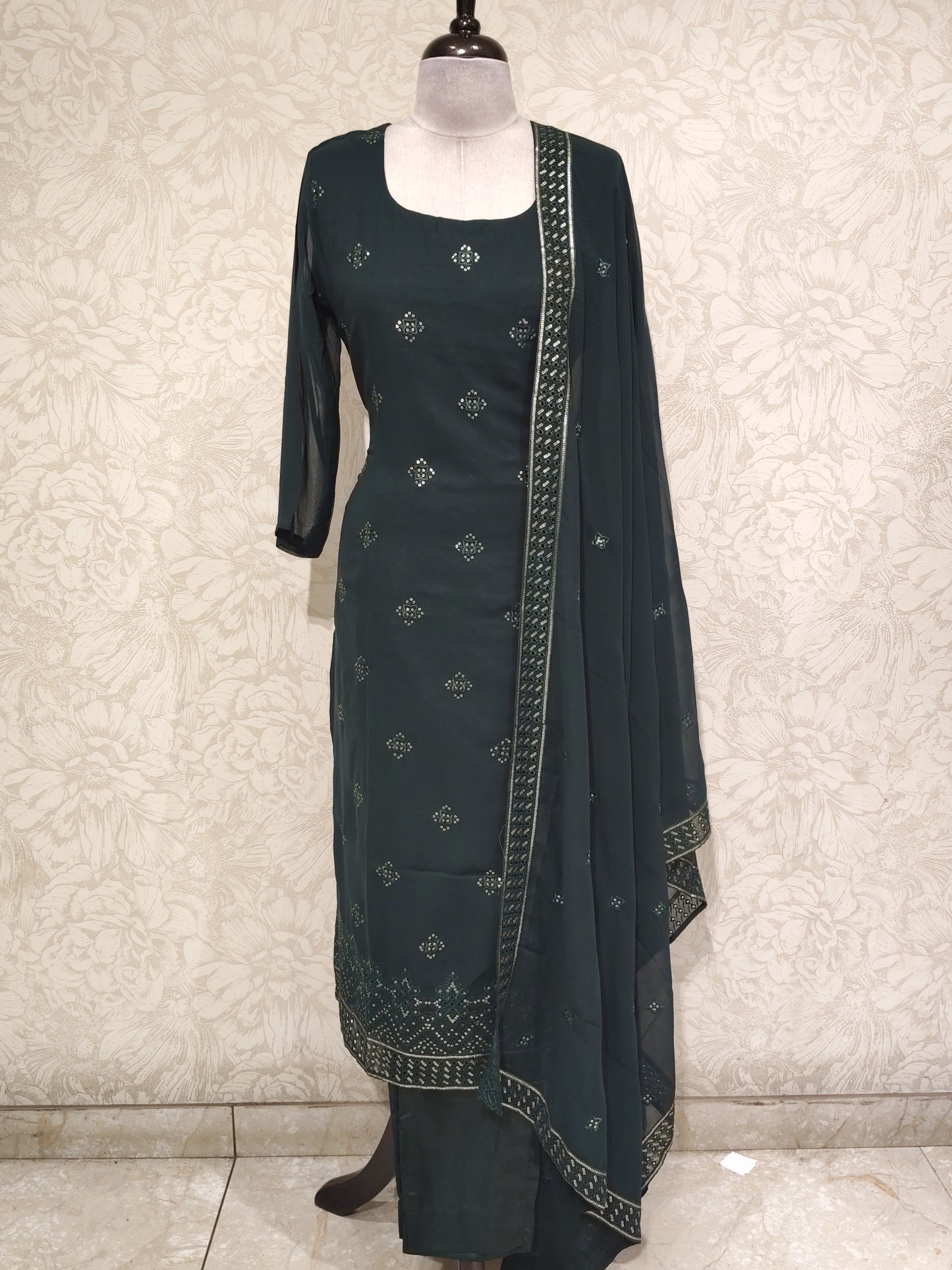 OFFER SALES TOP AND BOTTOM COLLECTIONS - IHA 27223