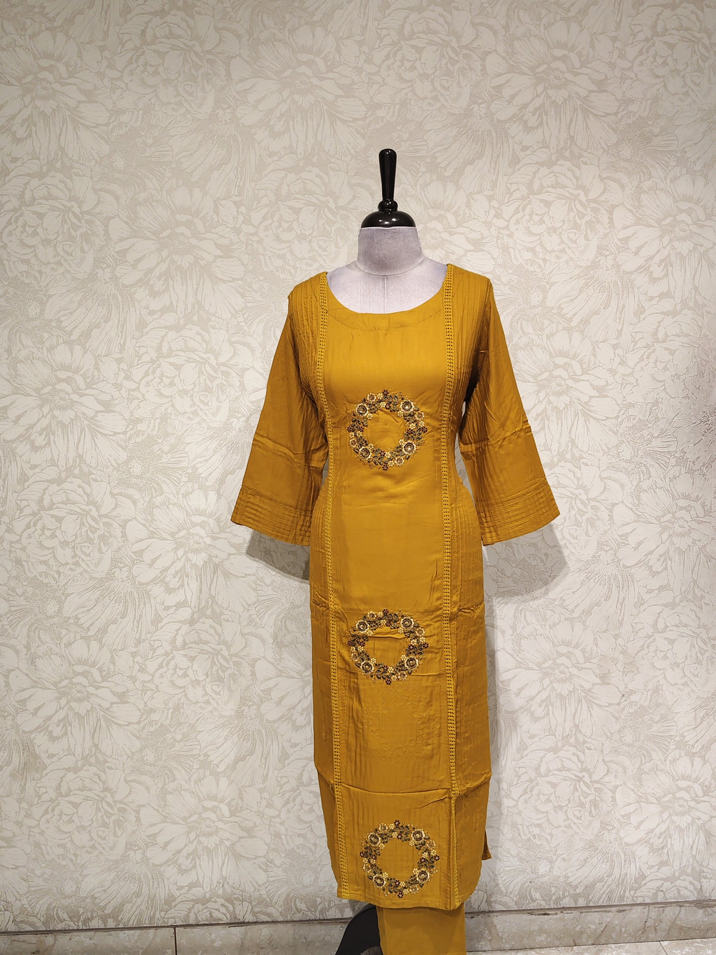 OFFER SALES TOP AND BOTTOM - IHA 27524