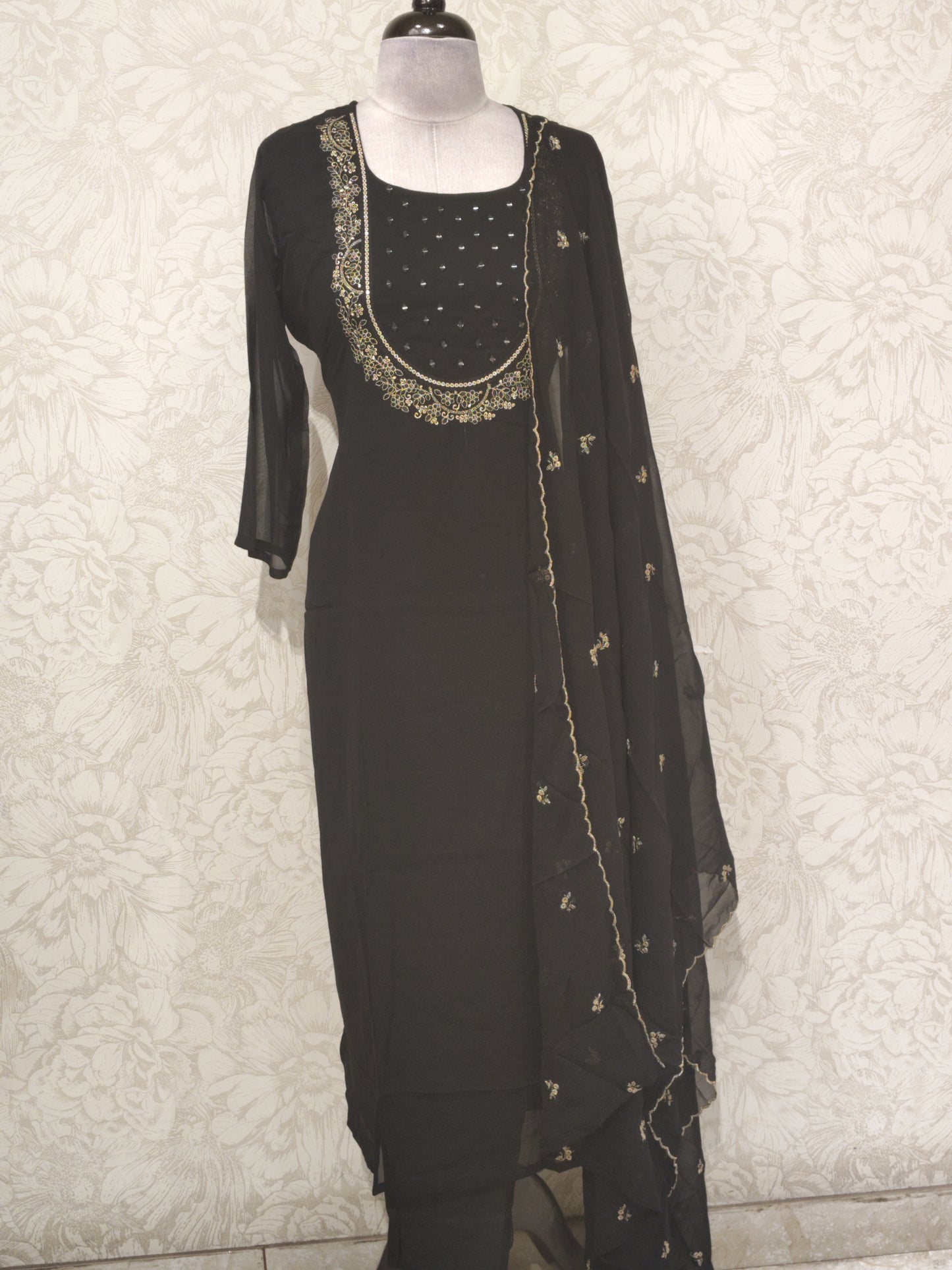OFFER SALES TOP AND BOTTOM COLLECTIONS - IHA 27407