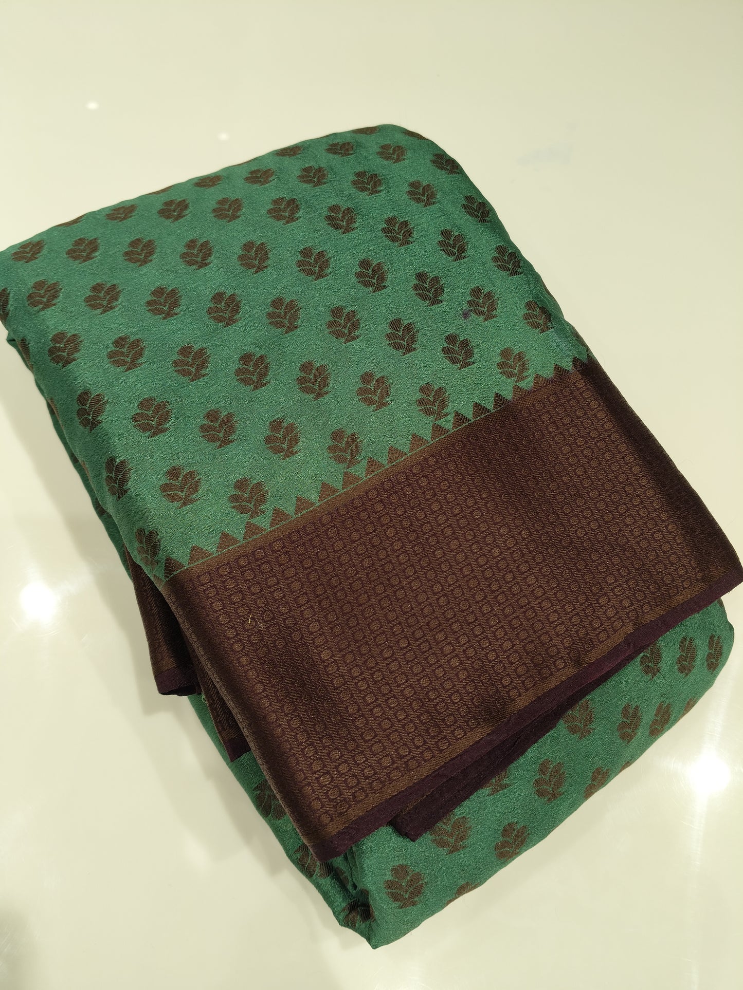 OFFER SALES SAREES - IHA 27410