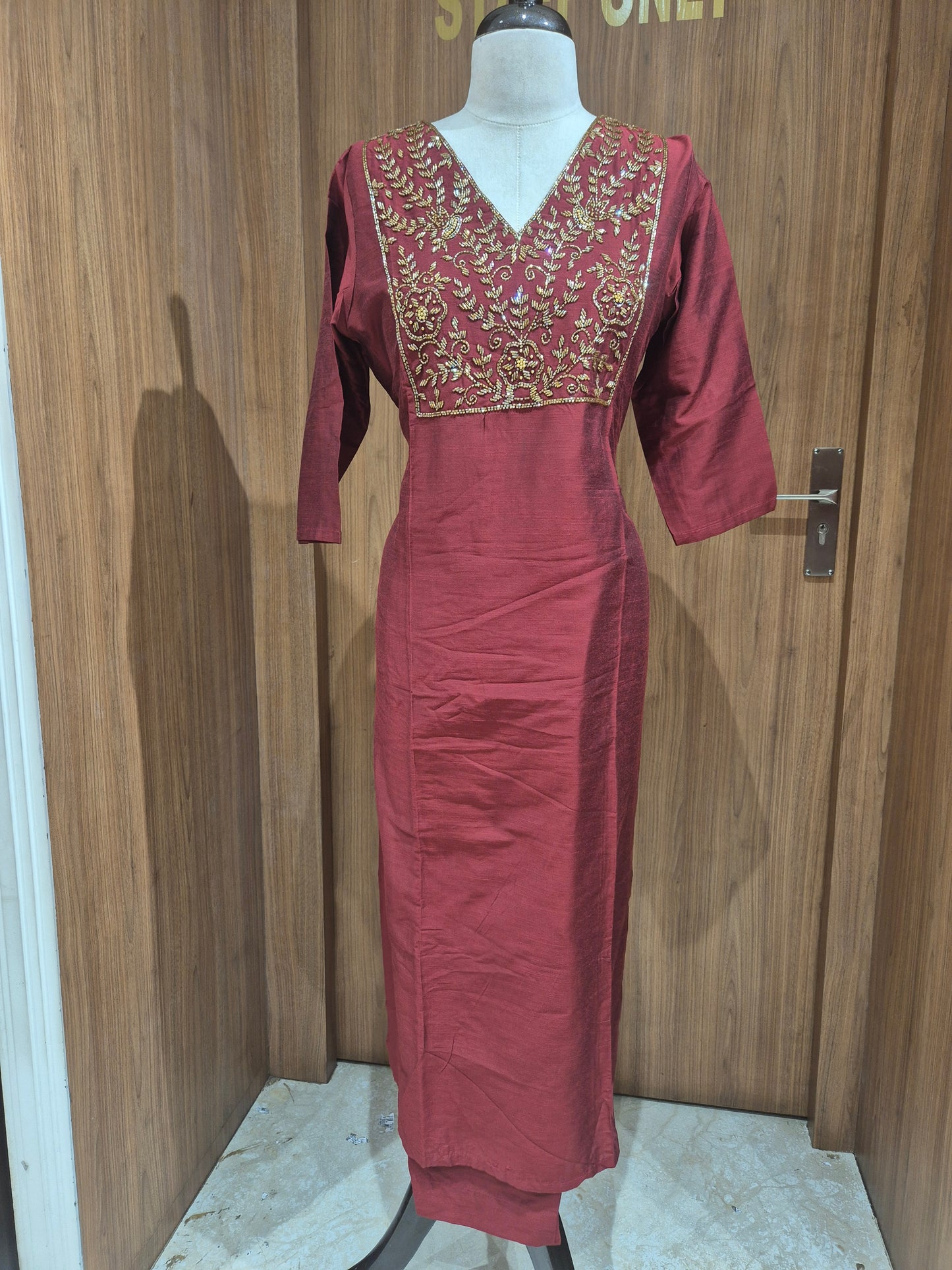 OFFER SALES TOP AND BOTTOM - IHA 26703
