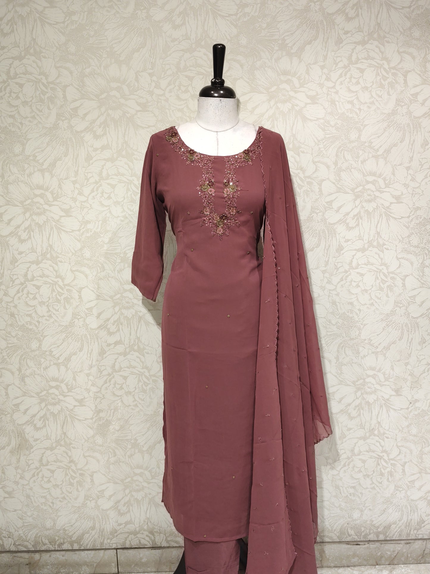 OFFER SALES TOP AND BOTTOM - IHA 27524