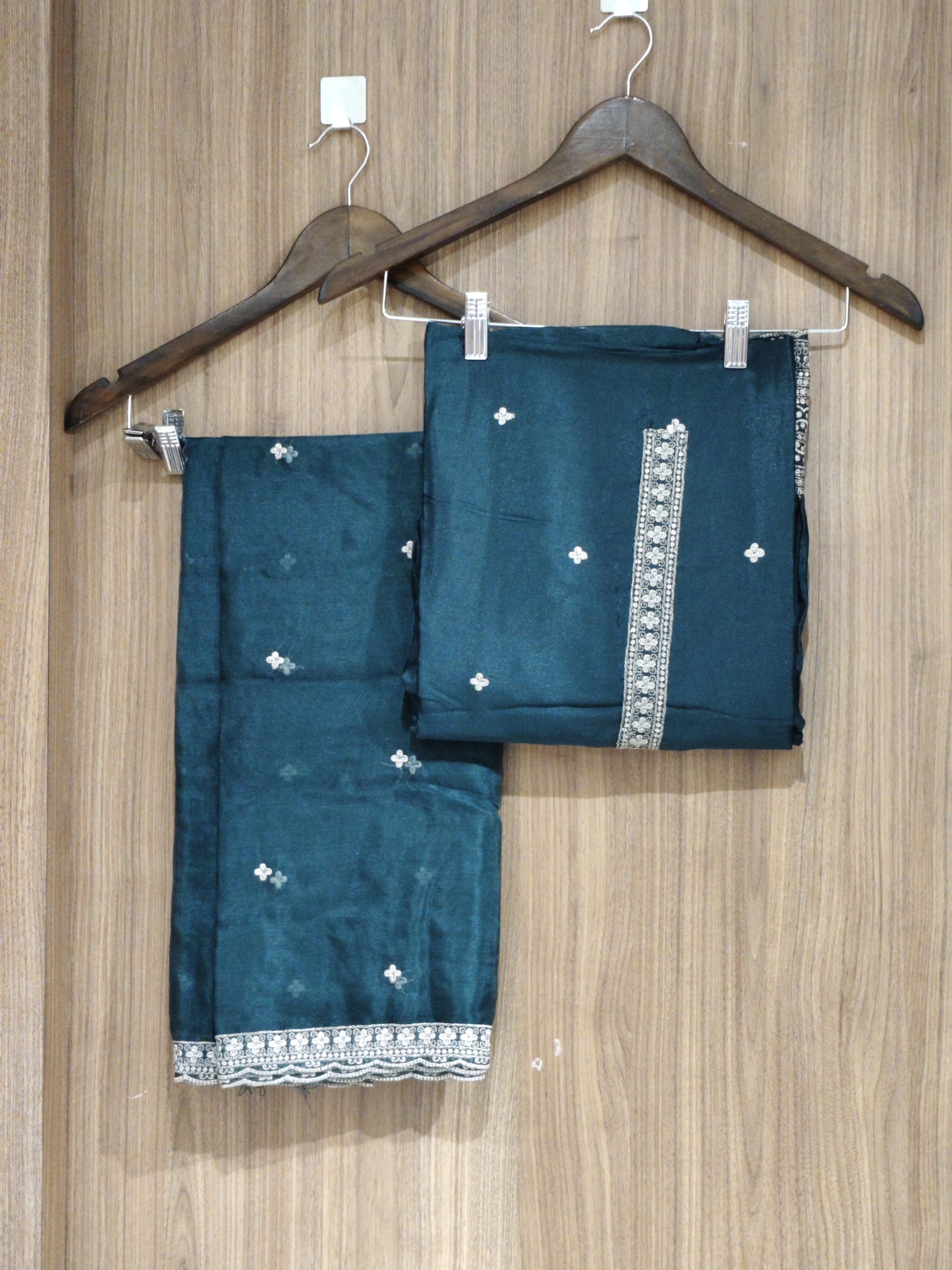 OFFER SALES UNSTITCHED SALWAR SUITS - IHA 27369