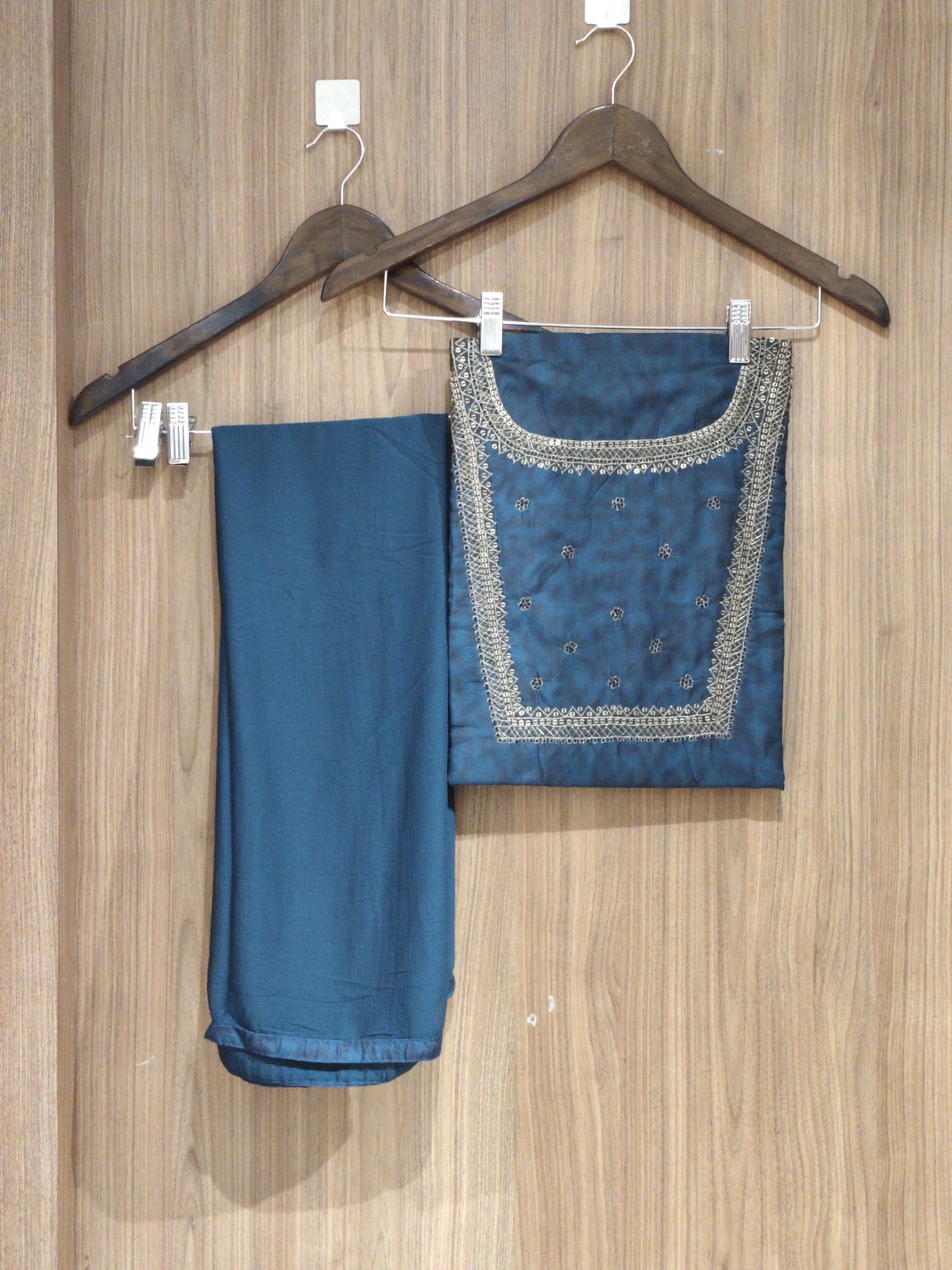 OFFER SALES UNSTITCHED SALWAR - IHA 27250