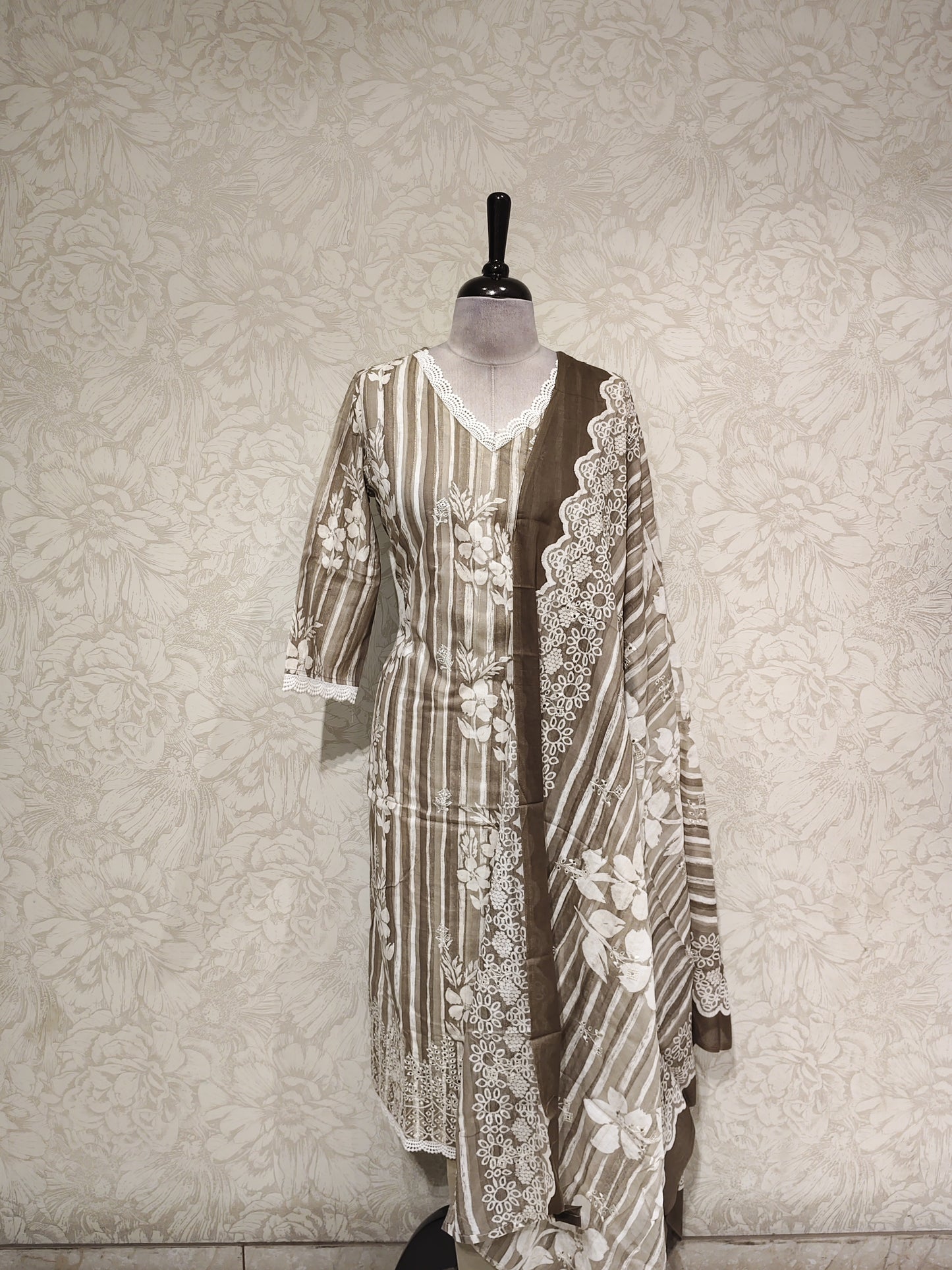 OFFER SALES TOP AND BOTTOM - IHA 27508