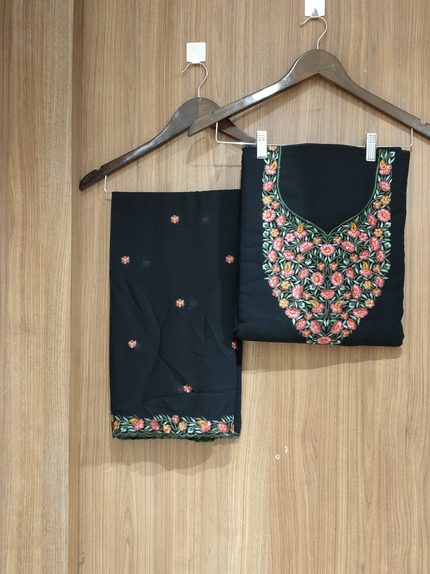 OFFER SALES UNSTITCHED SALWAR - IHA 27520