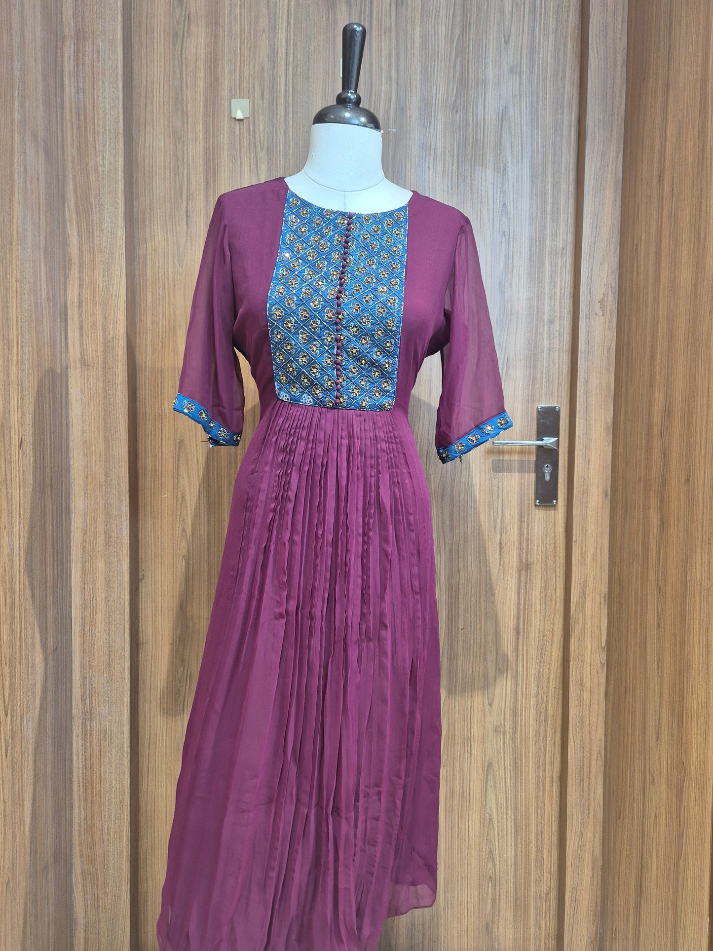 OFFER SALES TOPS COLLECTIONS - IHA 26778