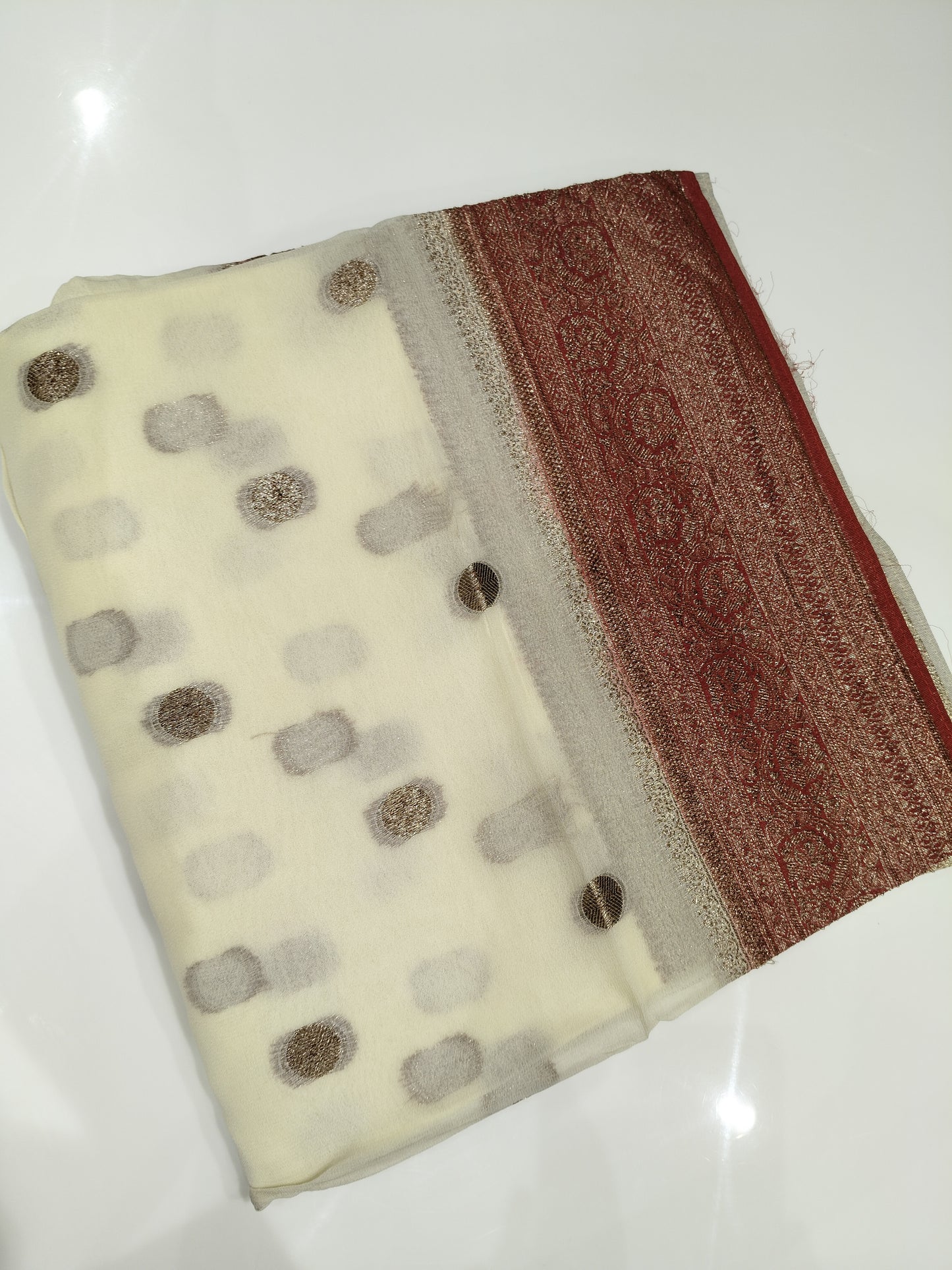 OFFER SALES SAREES - IHA 27316
