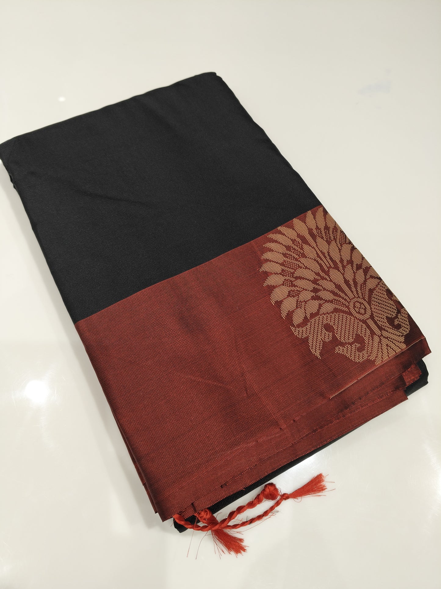 OFFER SALES SAREES - IHA 27410