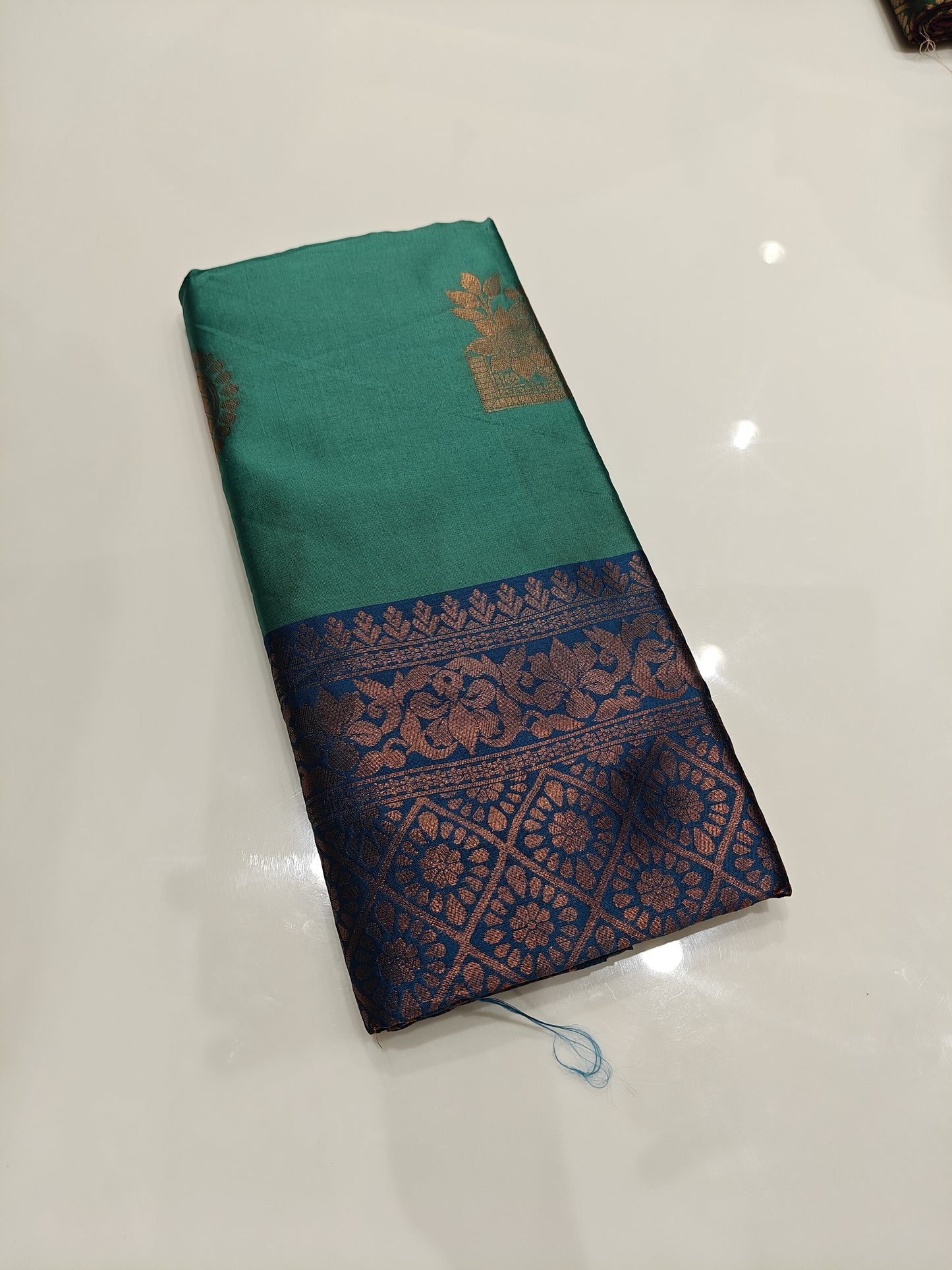 OFFER SALES SAREES - IHA 27224