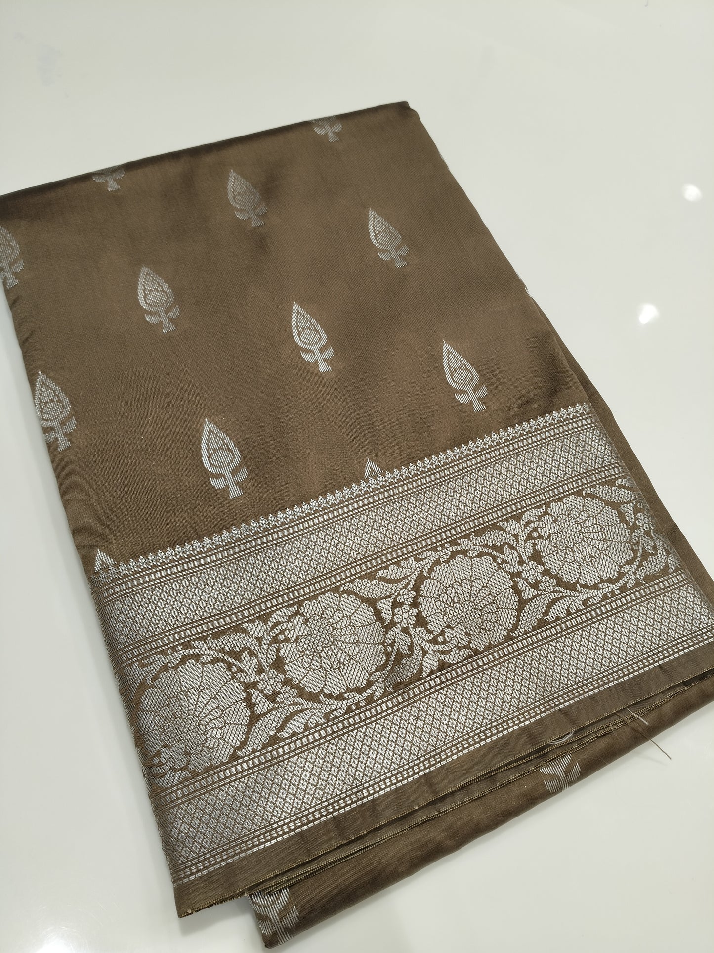 OFFER SALES SAREES - IHA 27410