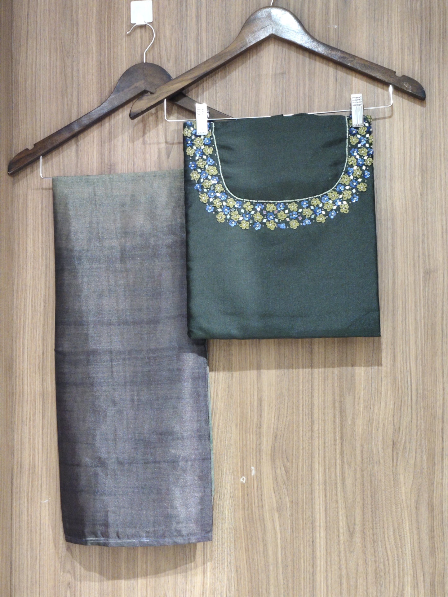 OFFER SALES UNSTITCHED SALWAR SUITS - IHA 27443