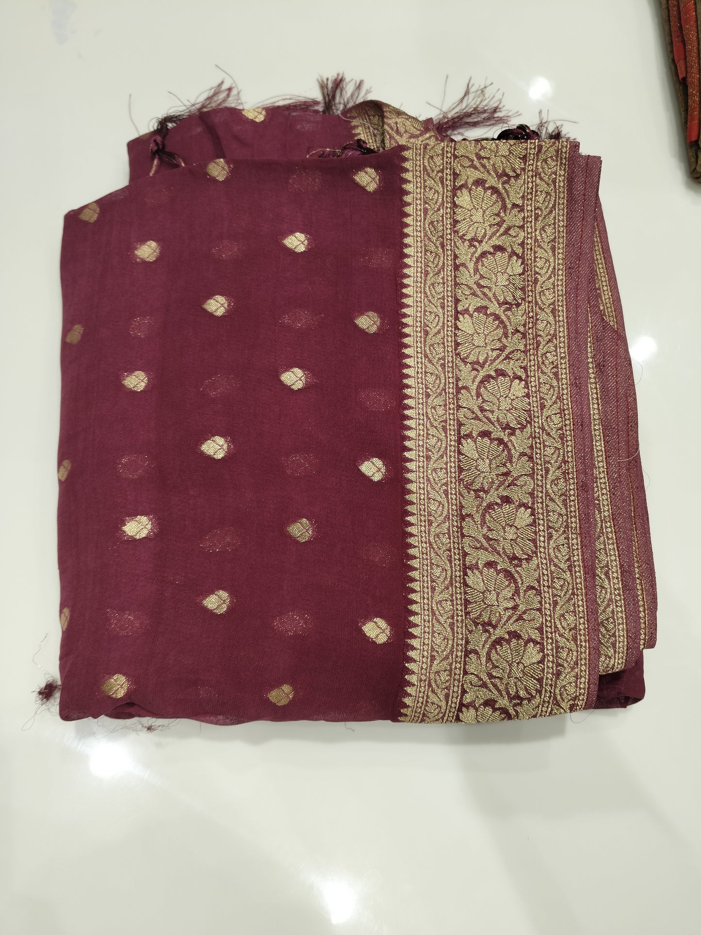 OFFER SALES SAREES - IHA 27342