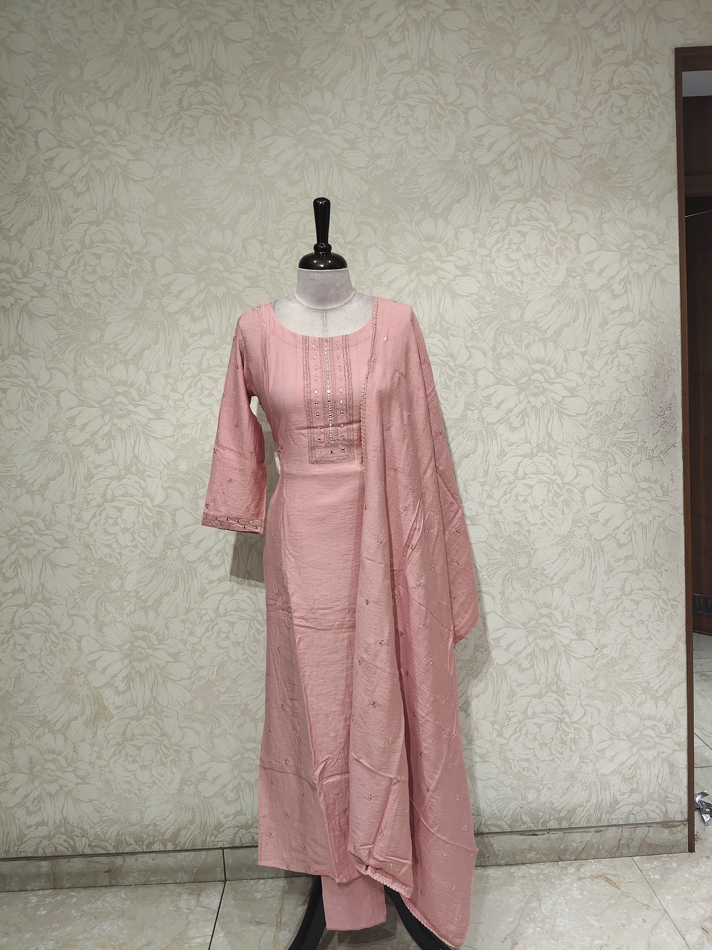 OFFER SALES TOP AND BOTTOM - IHA 27533