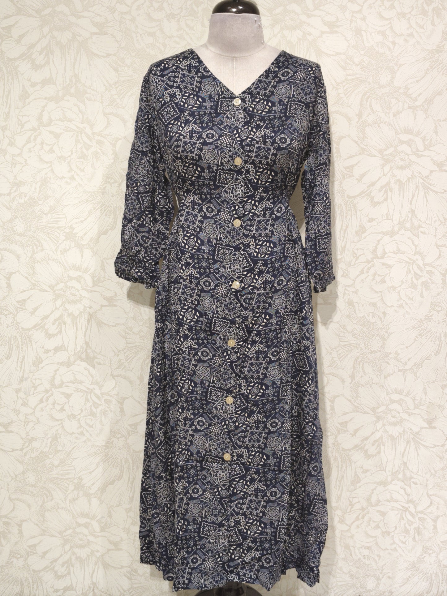 OFFER SALES TOPS COLLECTIONS - IHA 27085