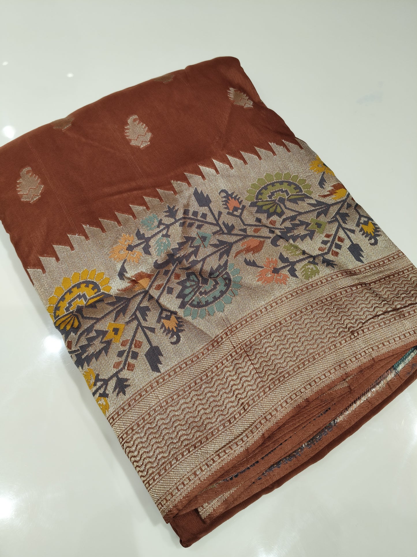 OFFER SALES SAREES - IHA 27410