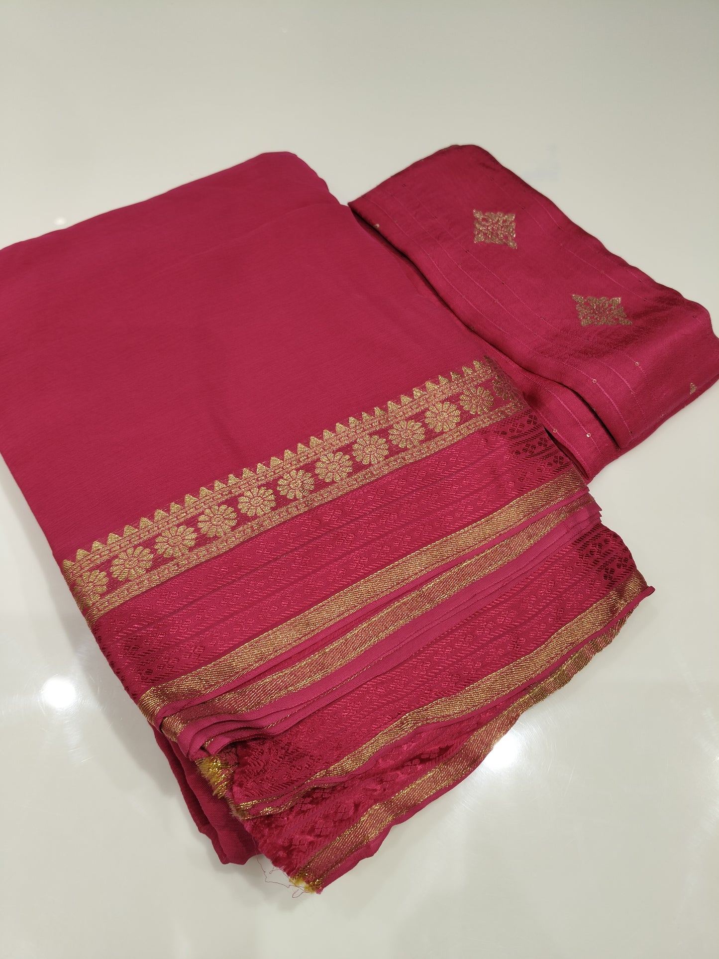 OFFER SALES SAREES - IHA 27410