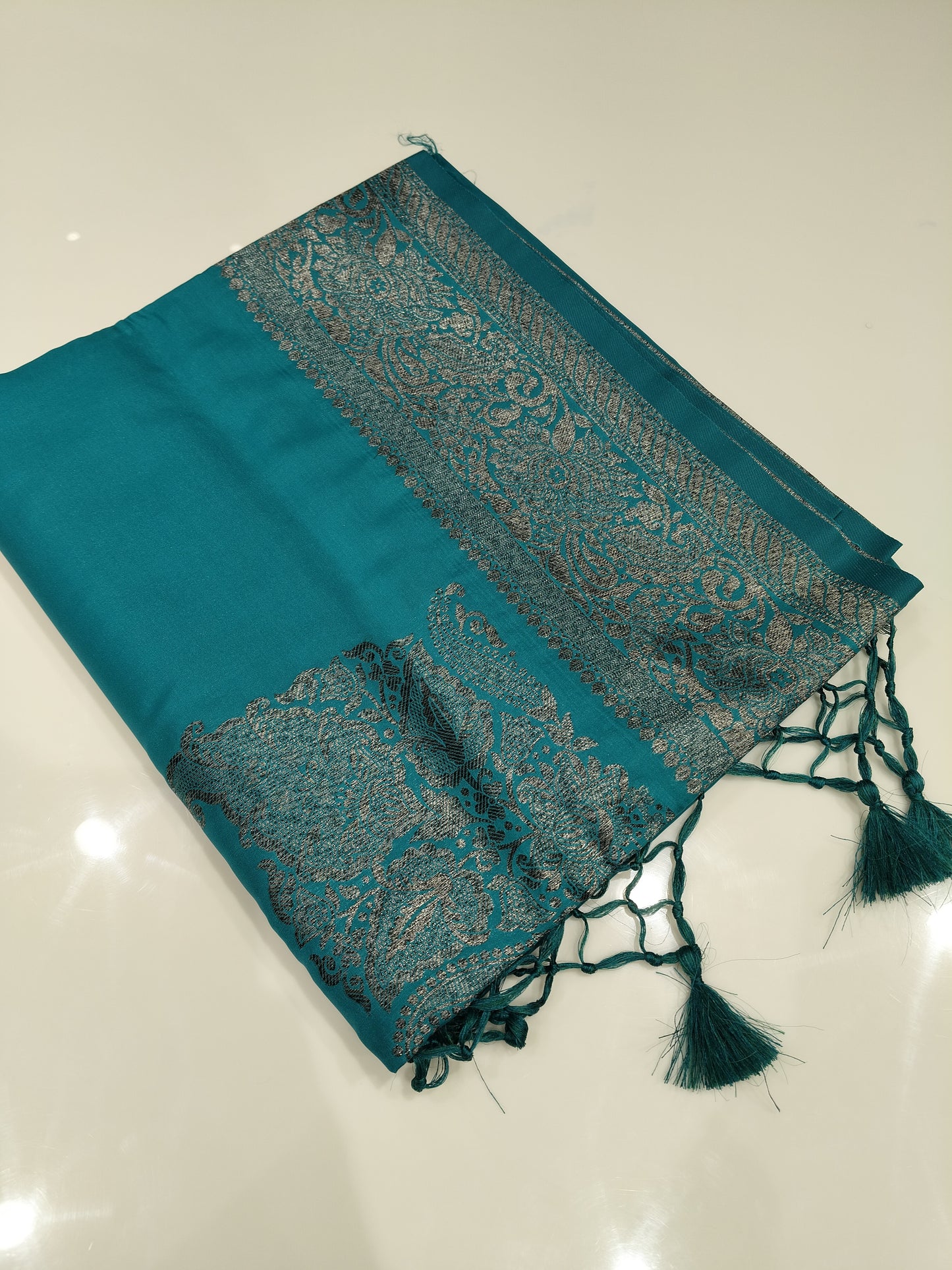 OFFER SALES SAREES - IHA 27410