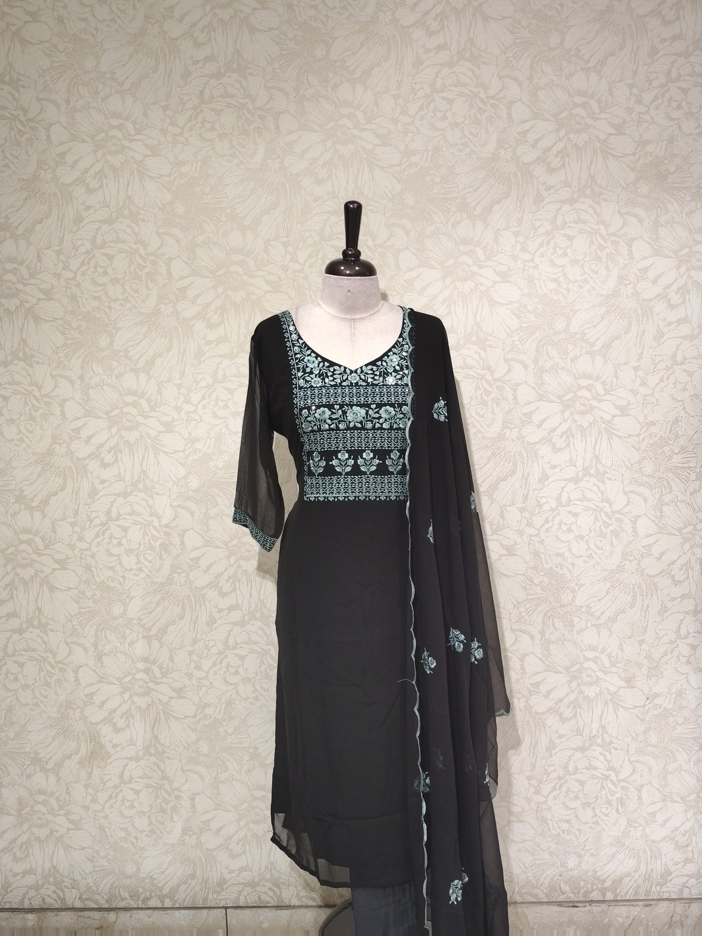 OFFER SALES TOP AND BOTTOM - IHA 27524