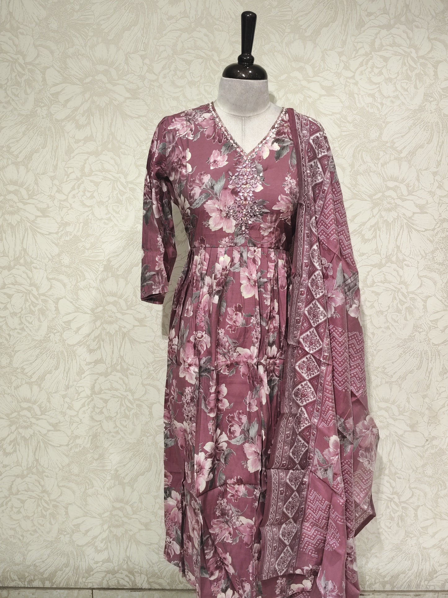 OFFER SALES TOP AND BOTTOM - IHA 27533