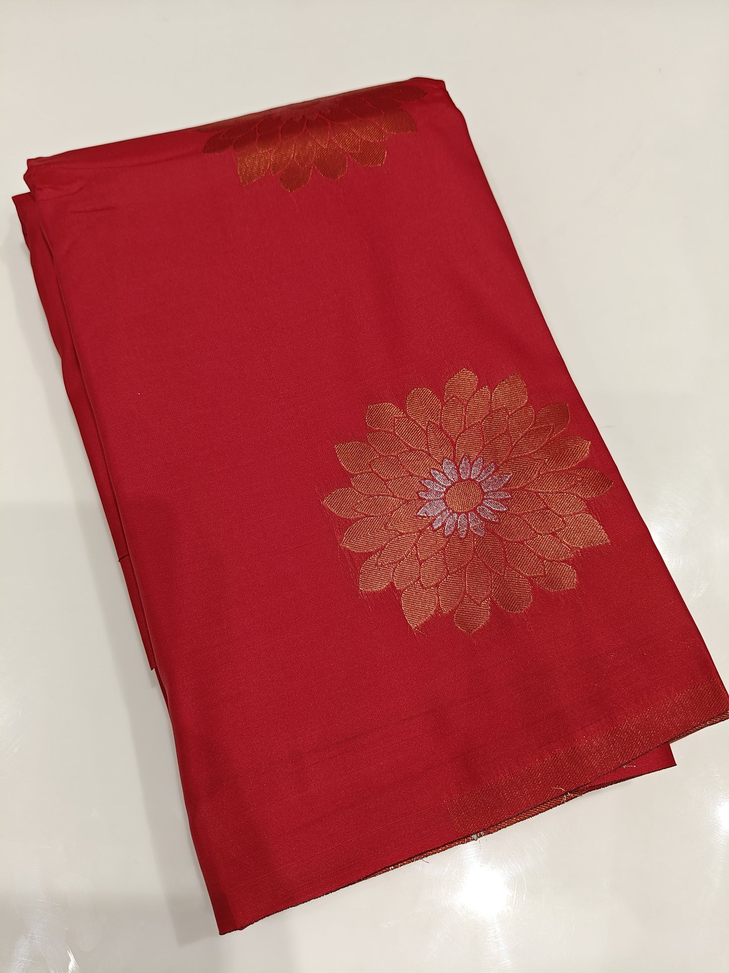 OFFER SALES SAREES - IHA 27253