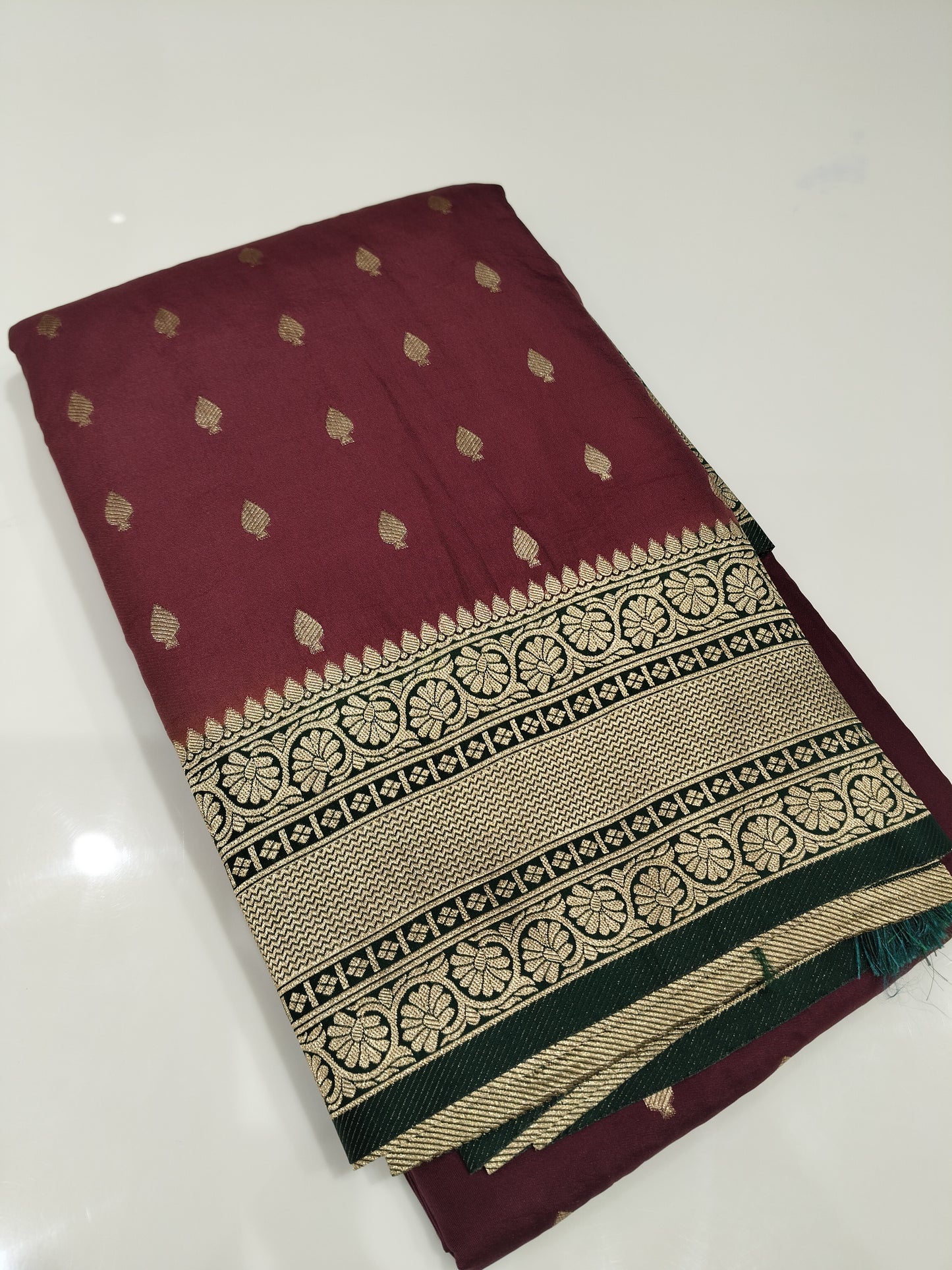 OFFER SALES SAREES - IHA 27410