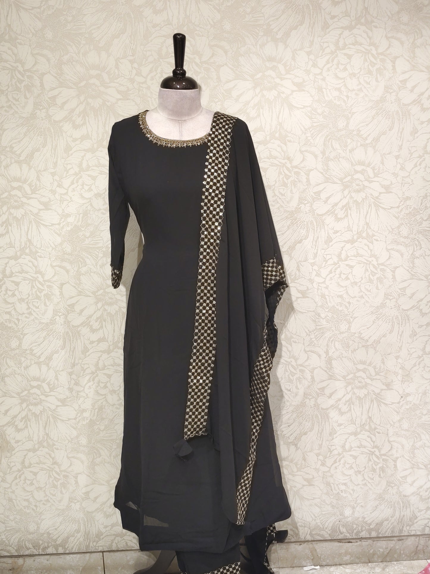OFFER SALES TOP AND BOTTOM - IHA 27524