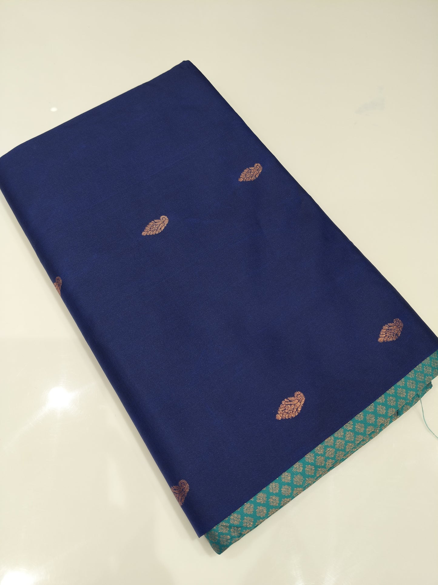 OFFER SALES SAREES - IHA 27410