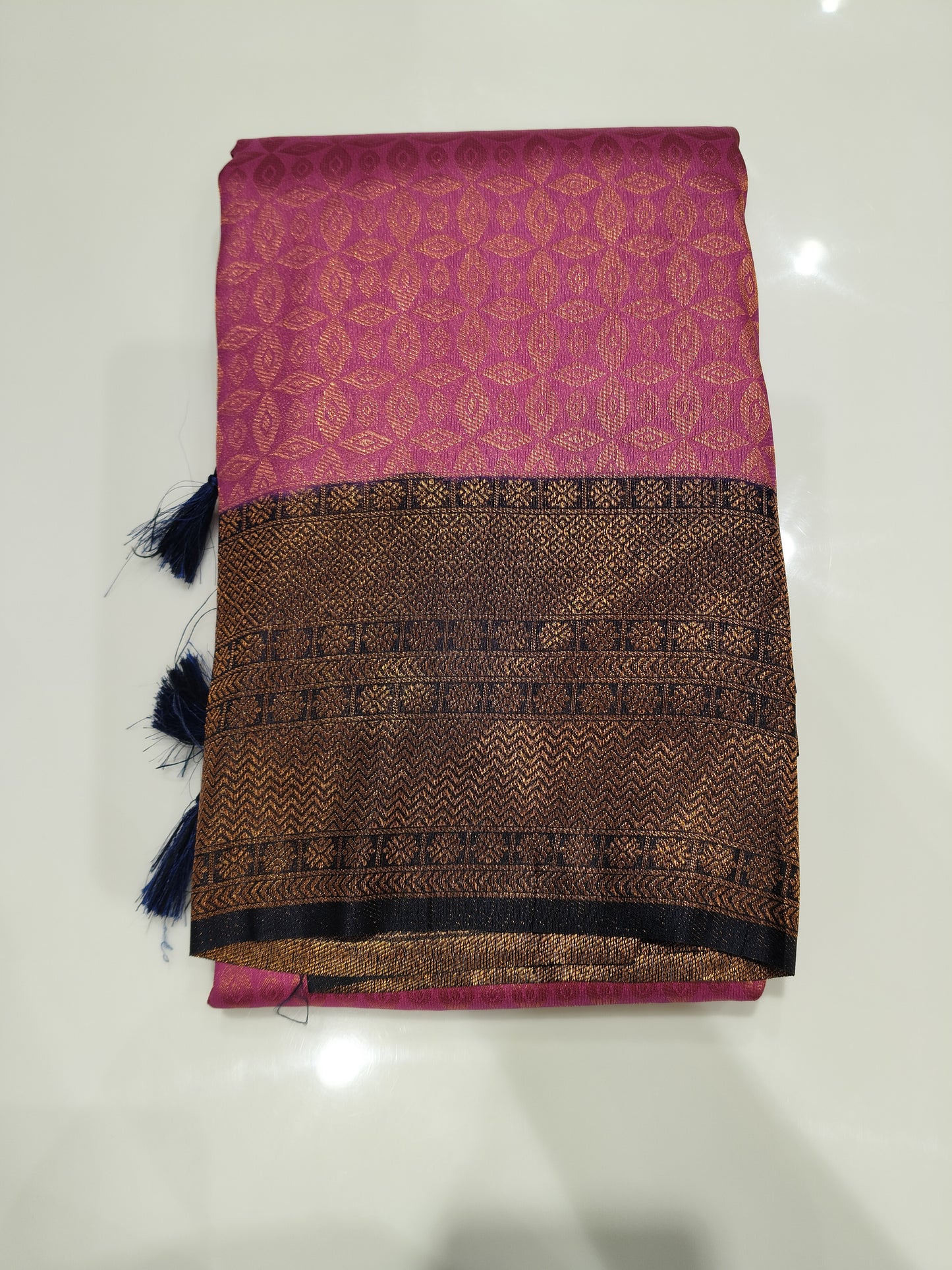 OFFER SALES SAREES - IHA 27342