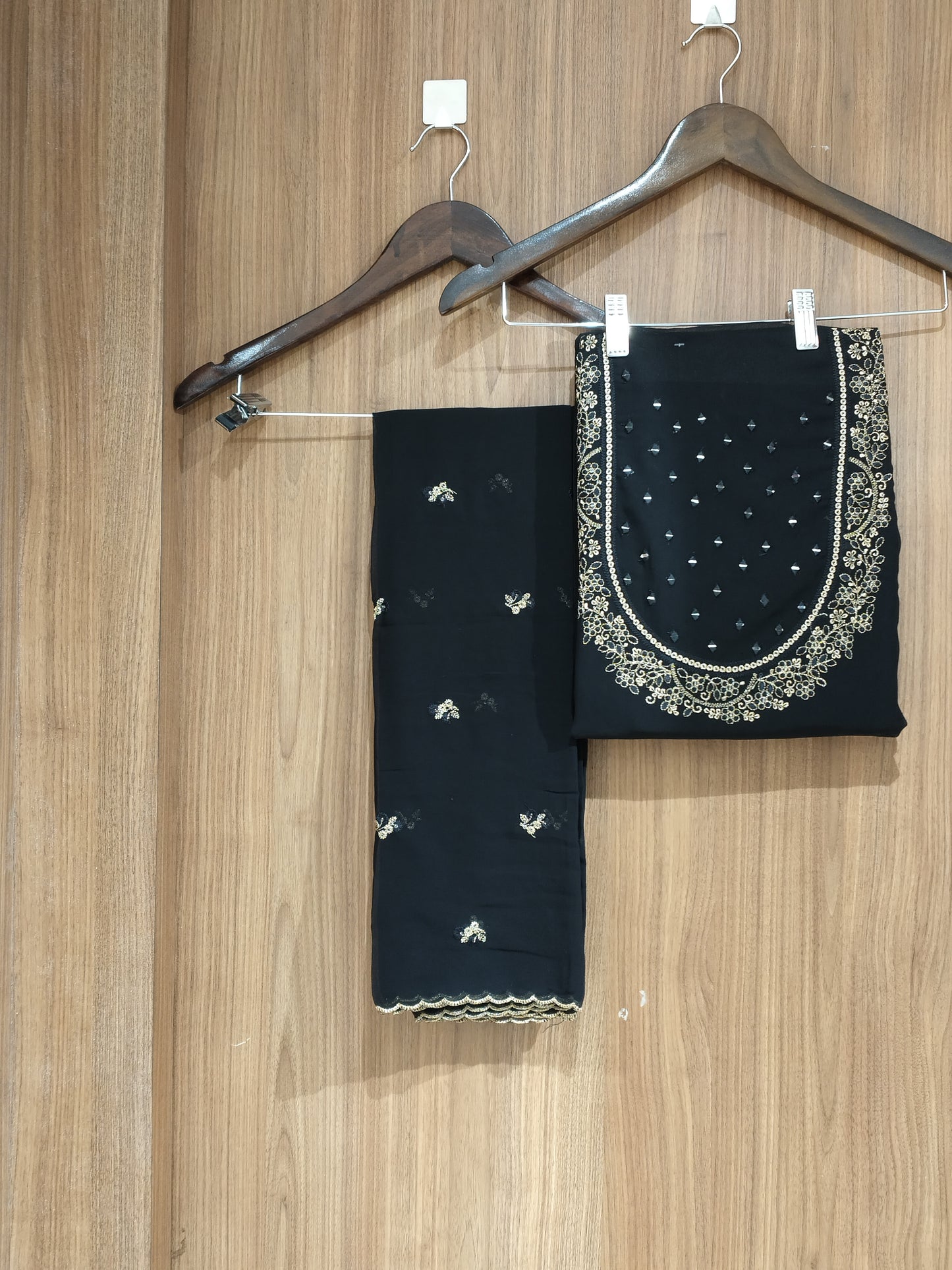 OFFER SALES UNSTITCHED SALWAR - IHA 27520