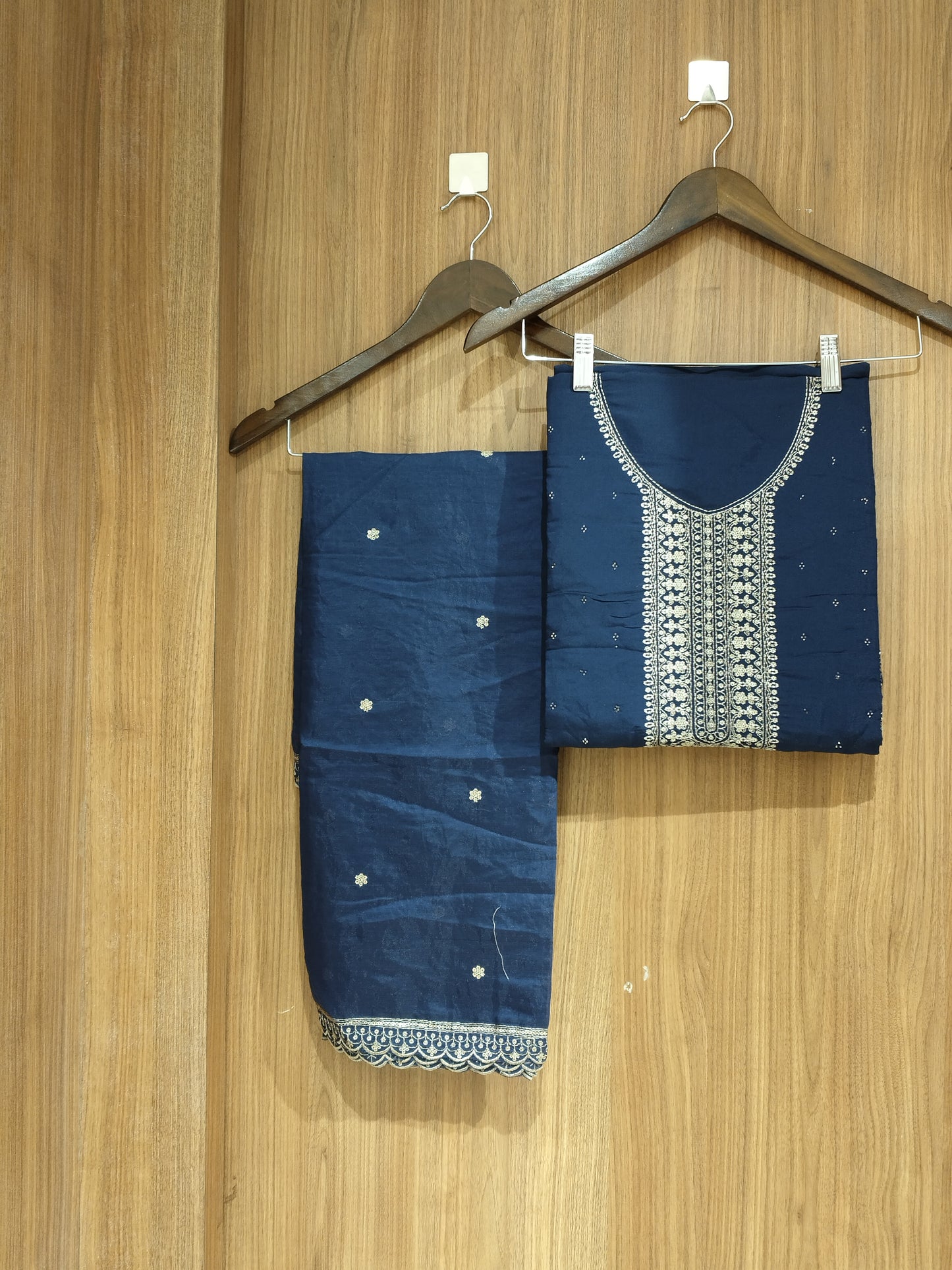 OFFER SALES UNSTITCHED SALWAR - IHA 27520