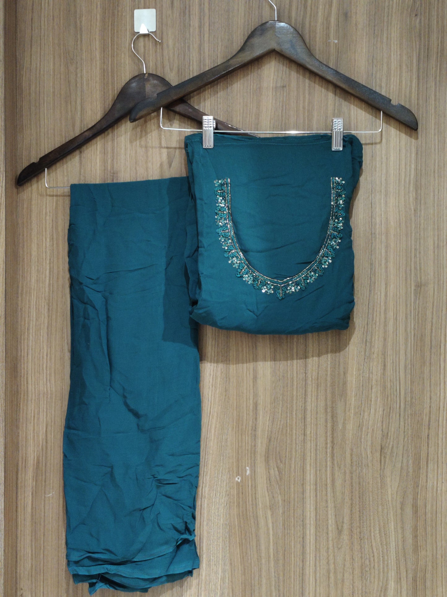 OFFER SALES UNSTITCHED SALWAR SUITS - IHA 27369