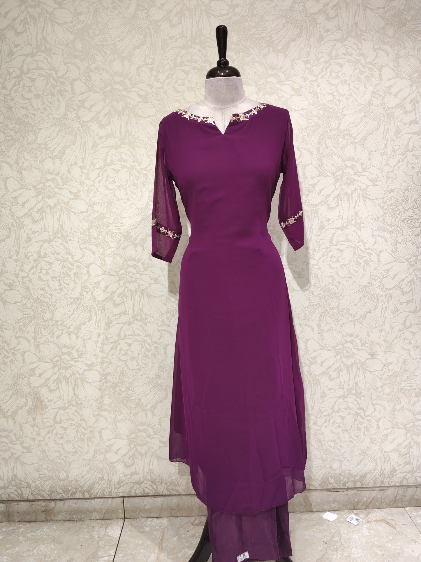 OFFER SALES TOP AND BOTTOM COLLECTIONS - IHA 27223