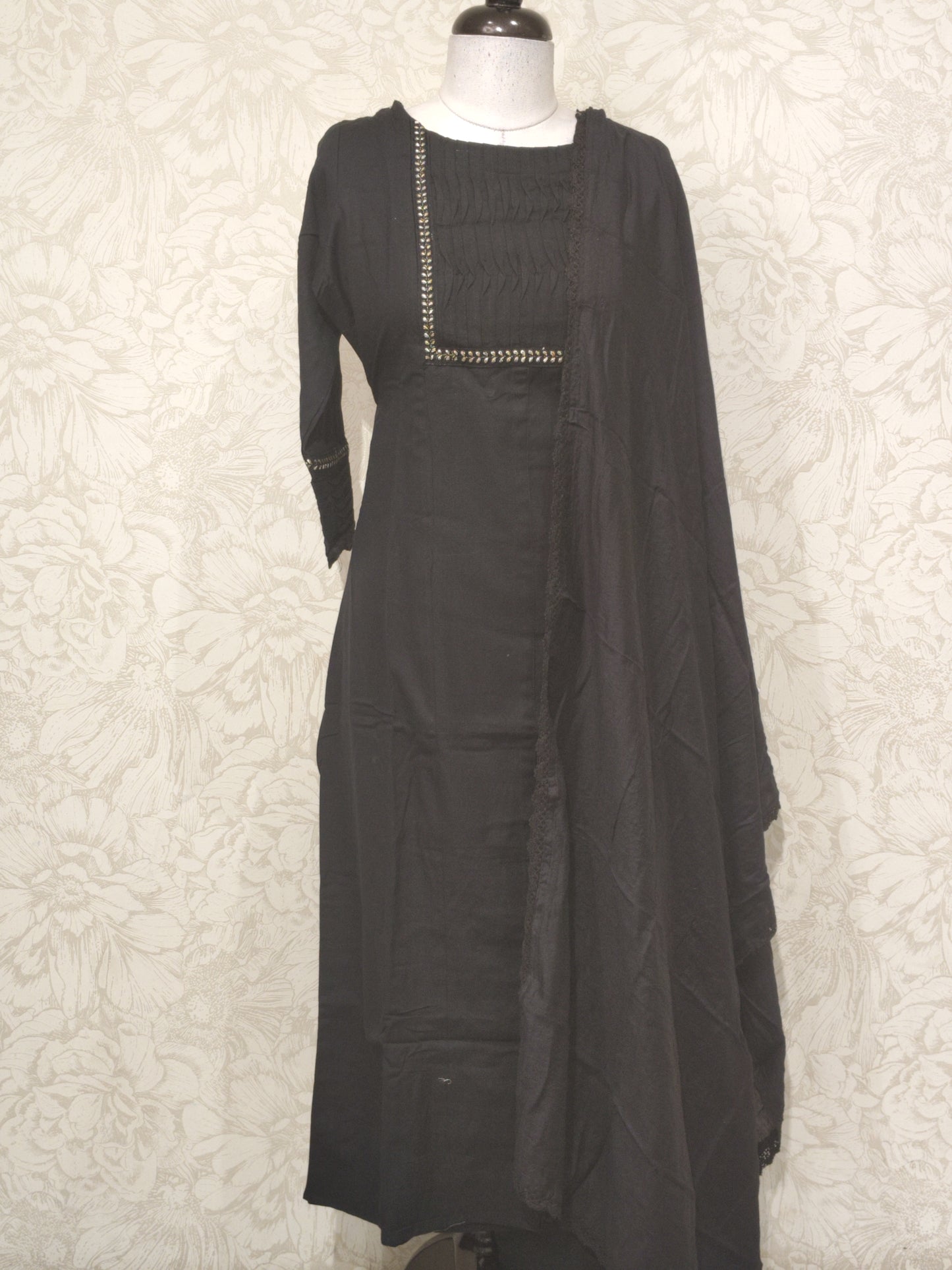 OFFER SALES TOP AND BOTTOM COLLECTIONS - IHA 27407