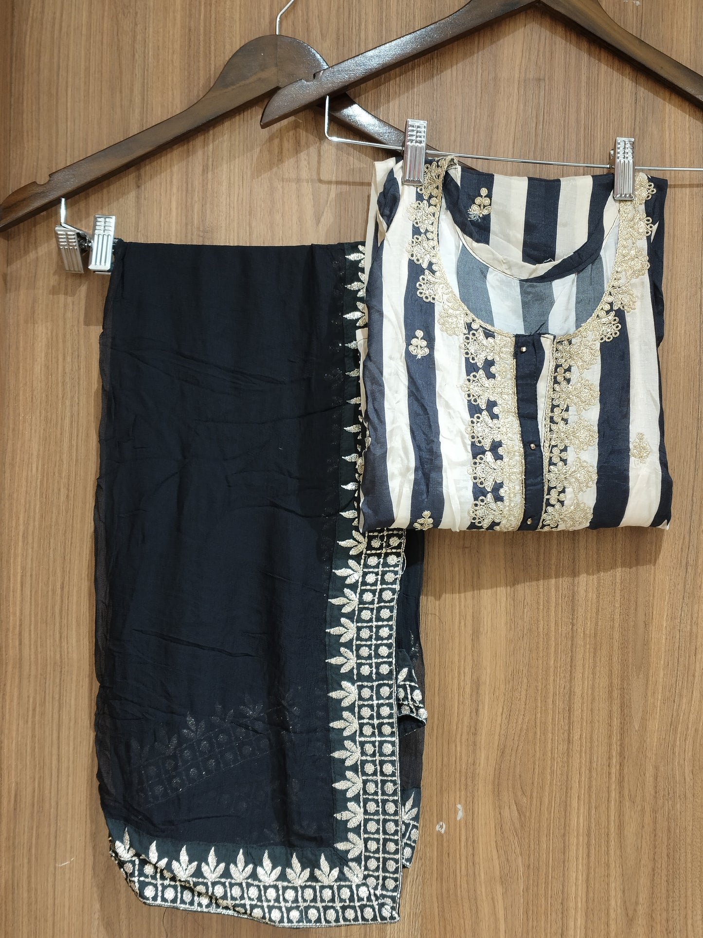 OFFER SALES UNSTITCHED SALWAR - IHA 27562